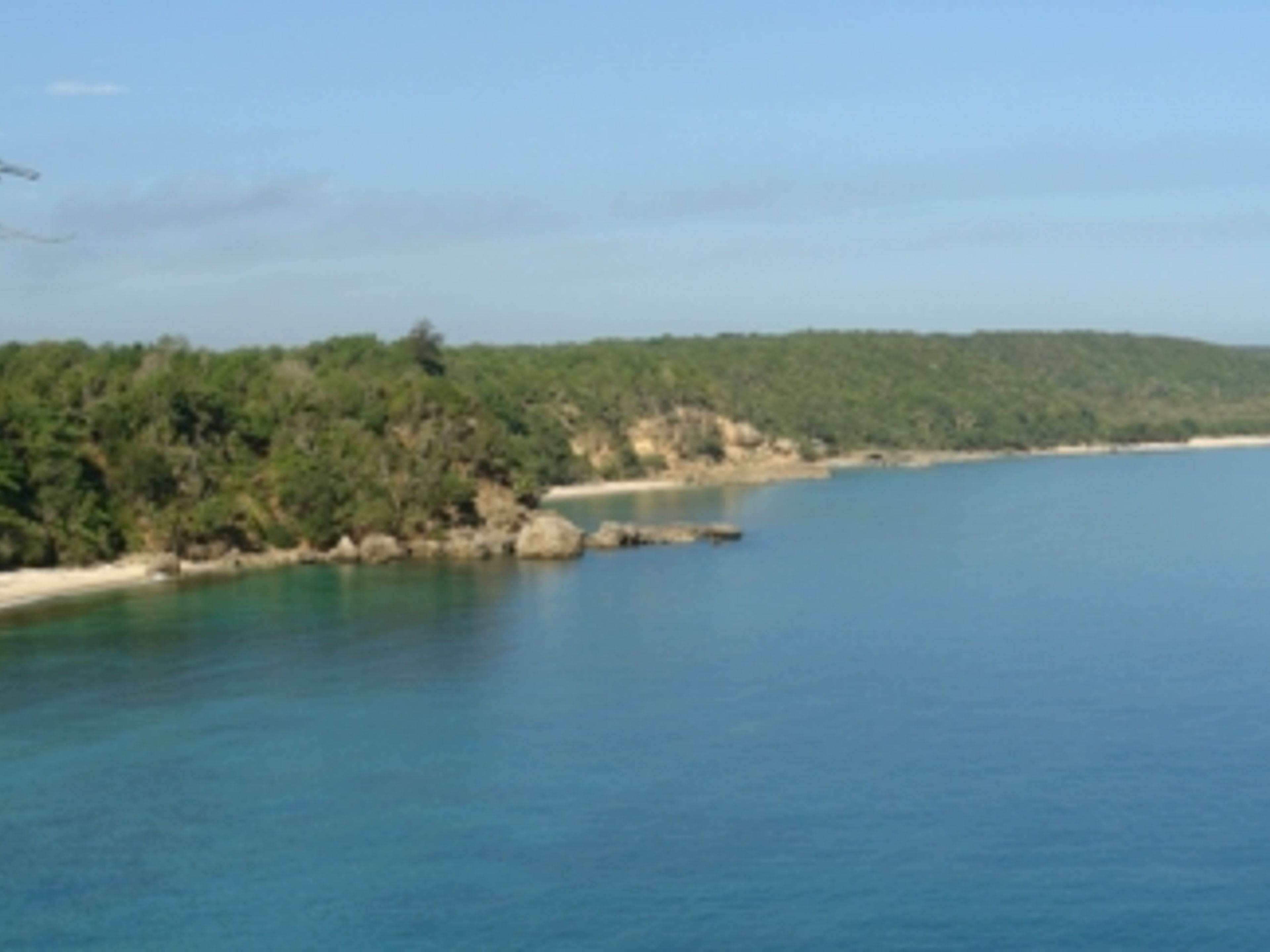 Jeep Safari "CAYO SAETIA 4X4, VISITA AO PARAÍSO". Cayo Saetia panoramic view, Holguín, Cuba.