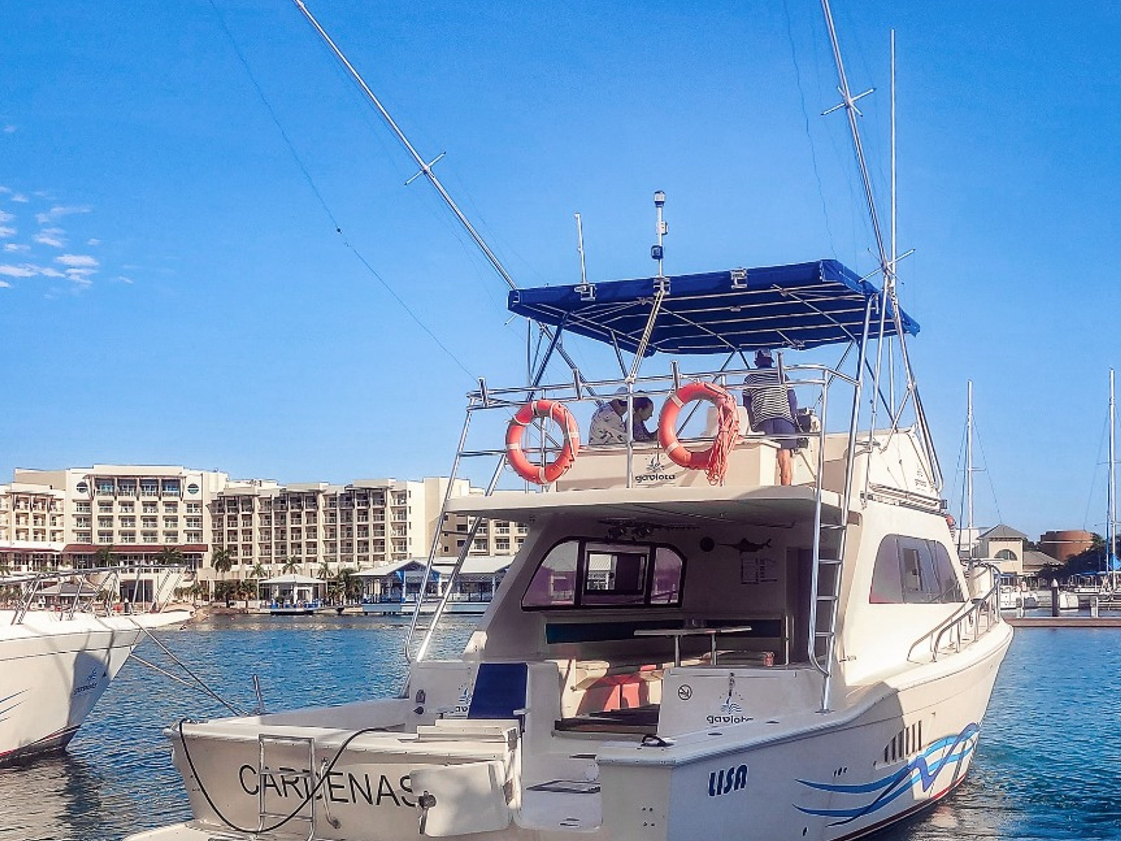 Tour "PÊCHE EN HAUTE MER AU DÉPART DE LA MARINA GAVIOTA À VARADERO". “DEEP SEA FISHING FROM MARINA GAVIOTA IN VARADERO“ Tour, Varadero, Hicacos peninsula, Matanzas, Cuba.