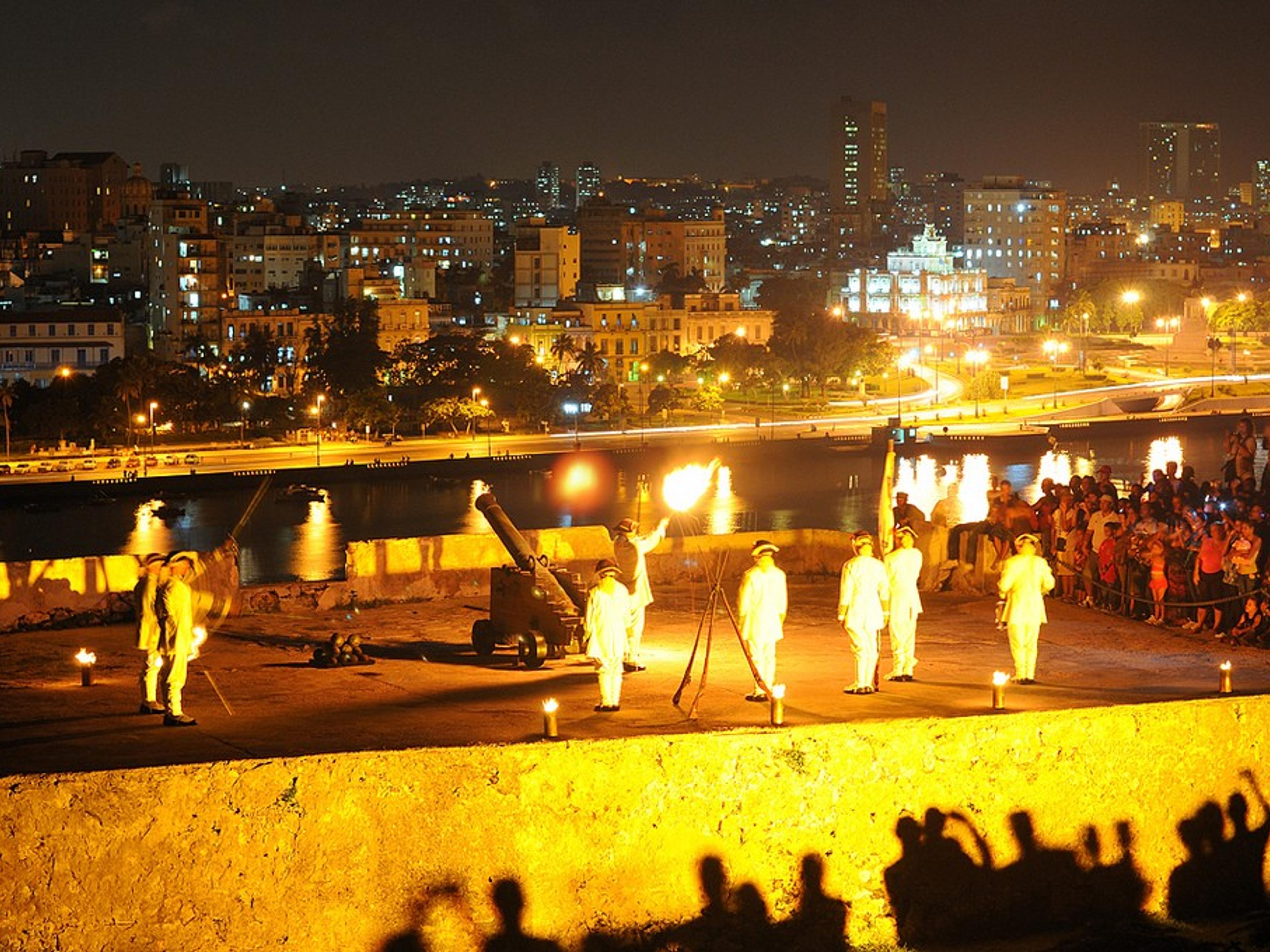 CANNON SHOT CEREMONY” Tour. Departure from HAVANA