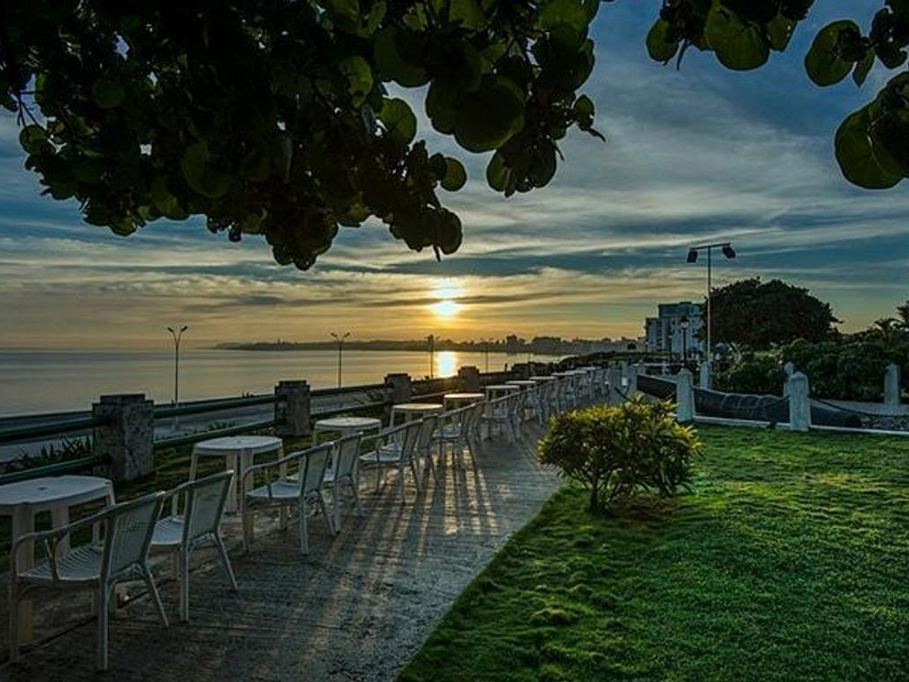Excursão "DESVENDAR HAVANA NOS ANOS 50". Hotel Nacional de Cuba, Old Havana, Havana, Cuba.