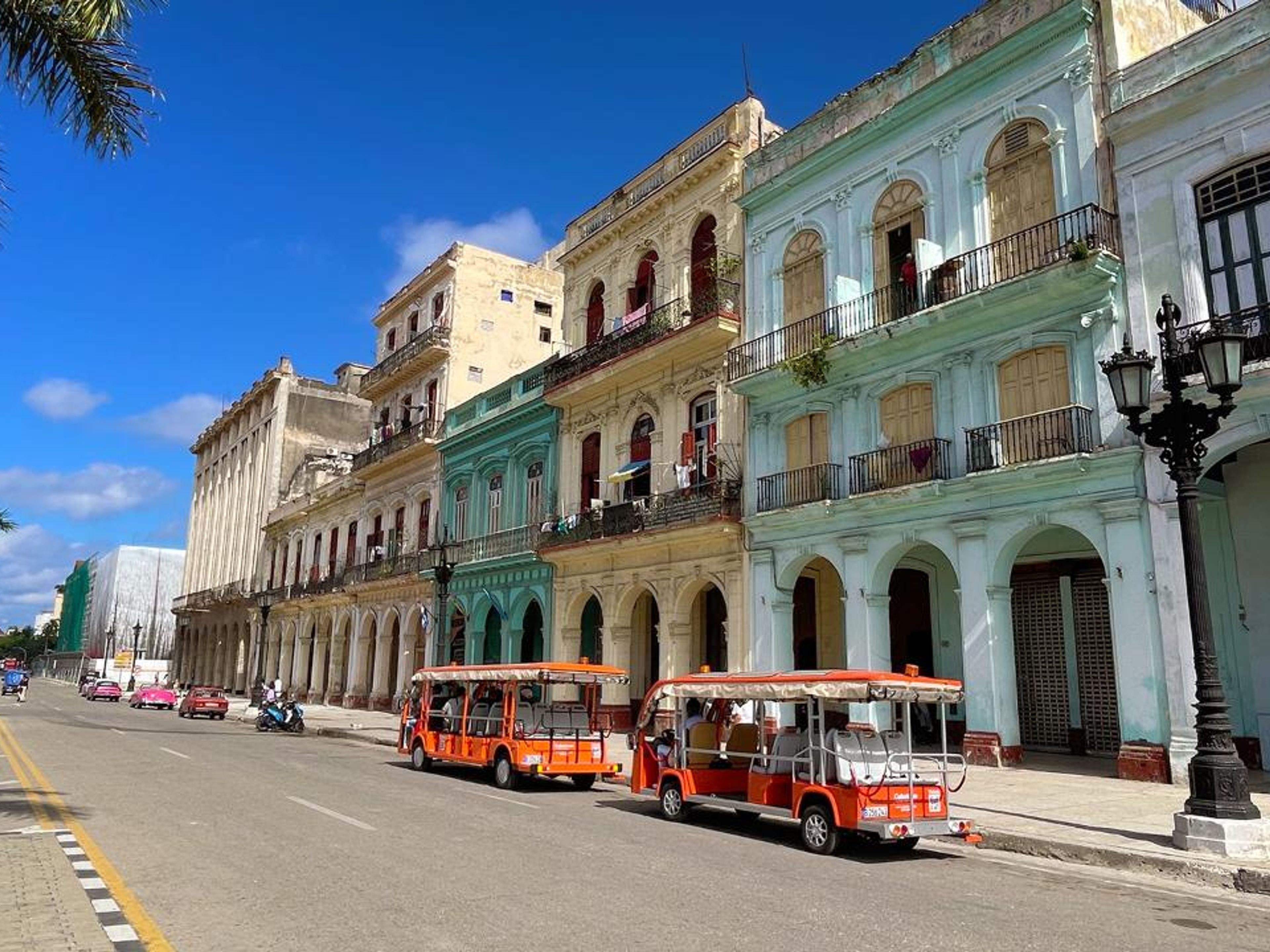 Tour "GIRO DI SCOPERTA CULTURALE DELL'AVANA + PRANZO". "HAVANA CULTURAL DISCOVERY TOUR + LUNCH" Tour, La Habana, Cuba.
