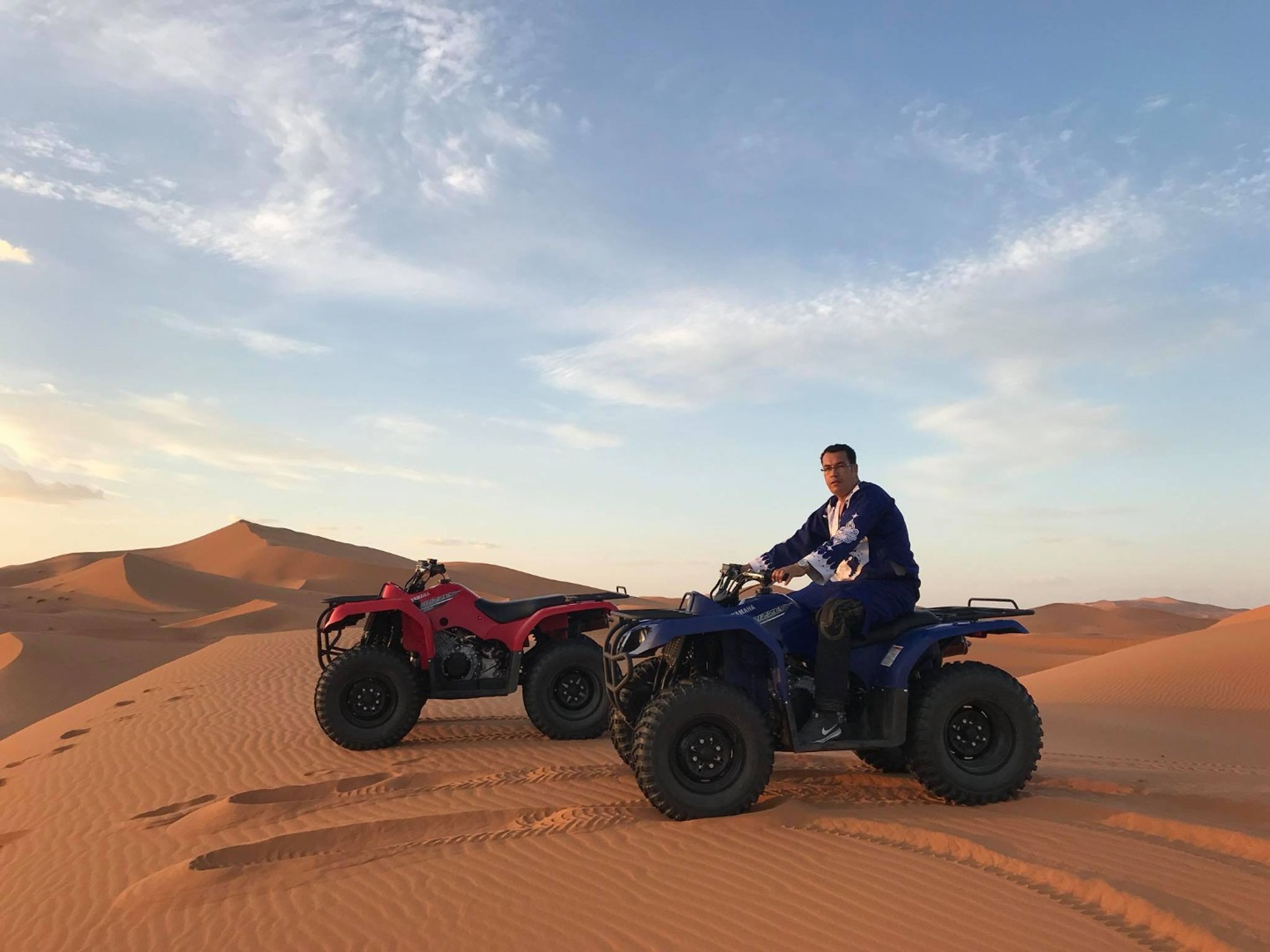 AUSFLUG "ATV QUAD SAFARI SALZBERG (4X4 )". Driving ATV QUAD SAFARI through the Atacama Desert, Antofagasta region, Chile