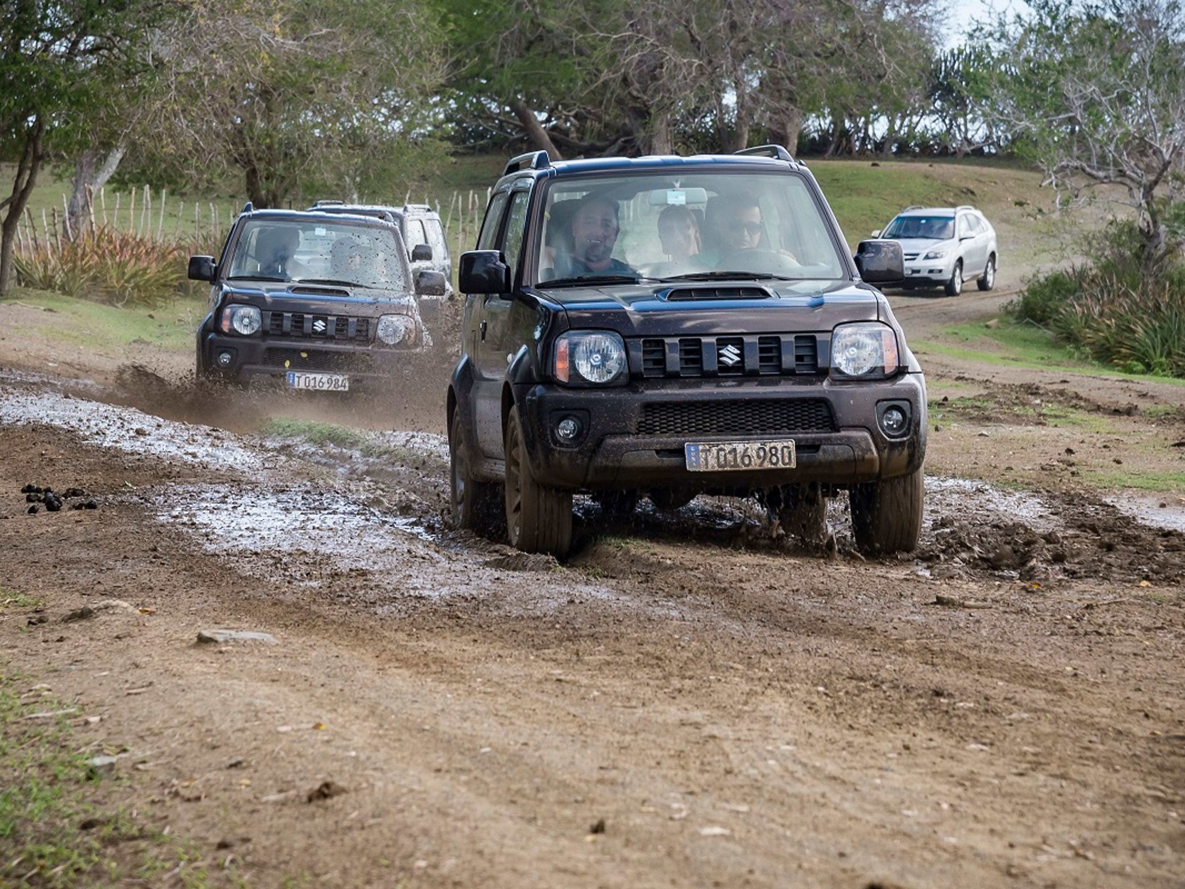 Jeep Safari “4X4 EM VARADERO“