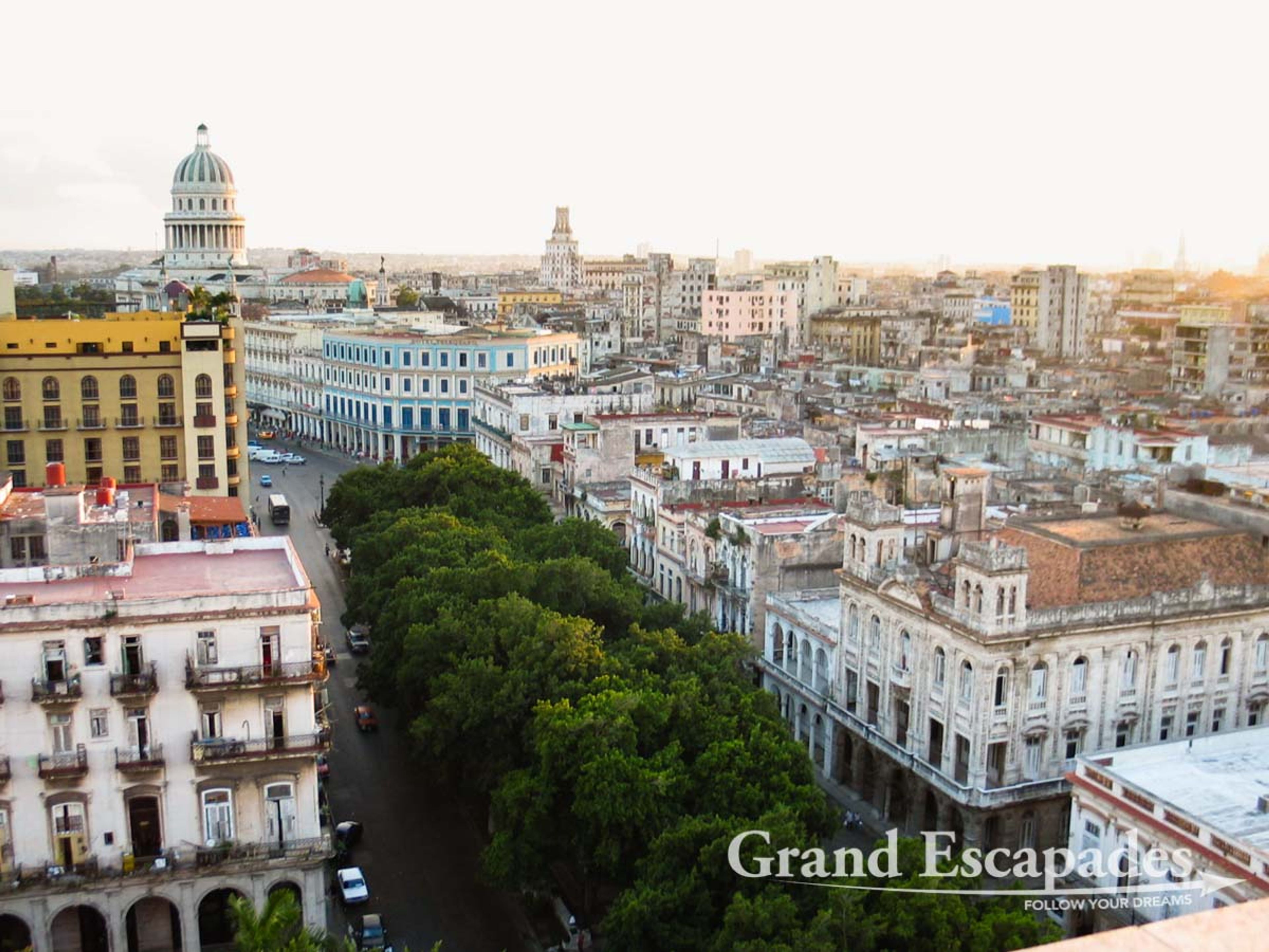 Tour "L'AVANA COLONIALE". Old Havana city panoramic view, "Colonial Havana" Tour
