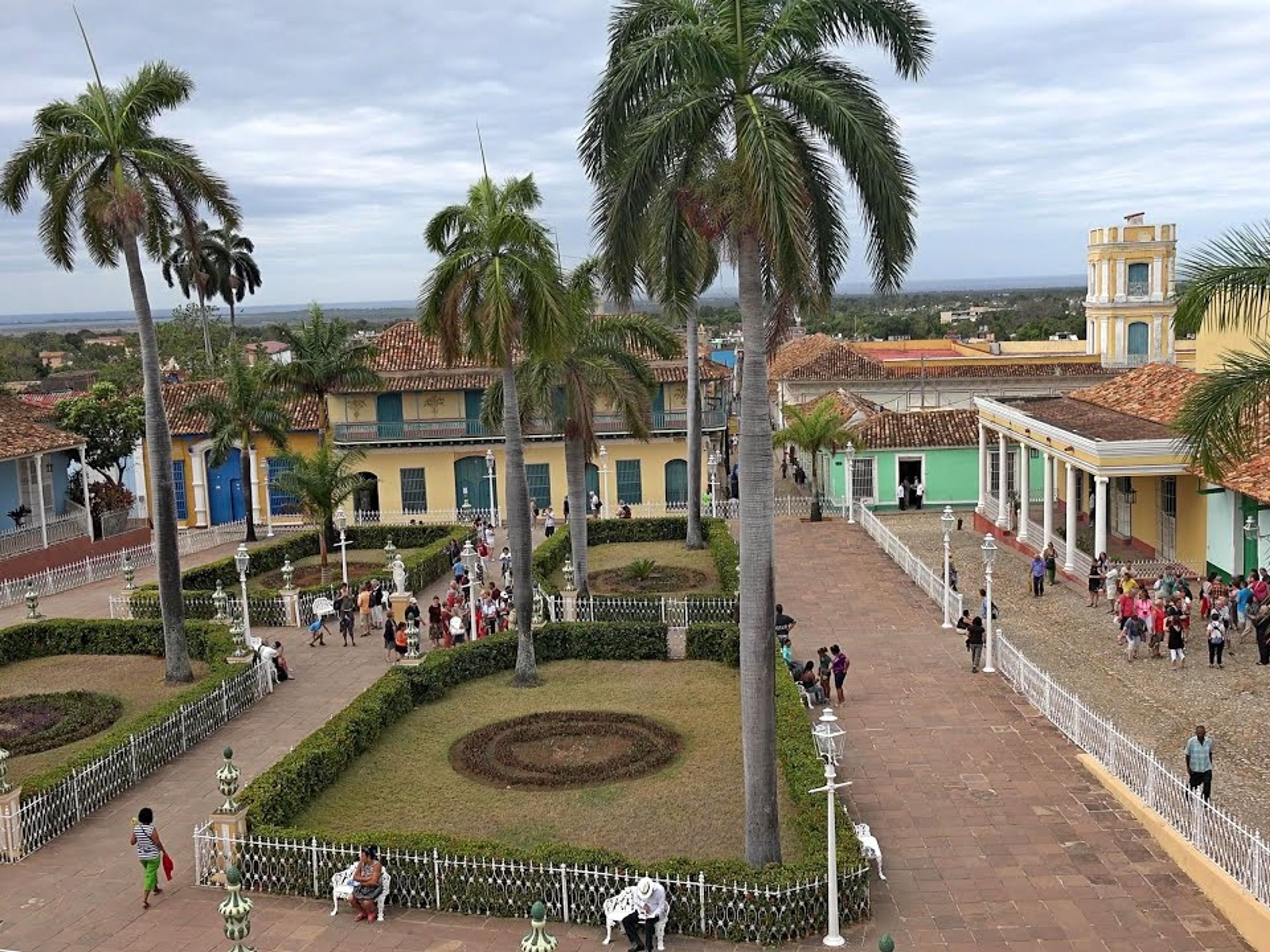 Excursão "TRÊS CIDADES". The Mayor square panoramic view, Trinidad, Sancti Spíritus, Cuba.