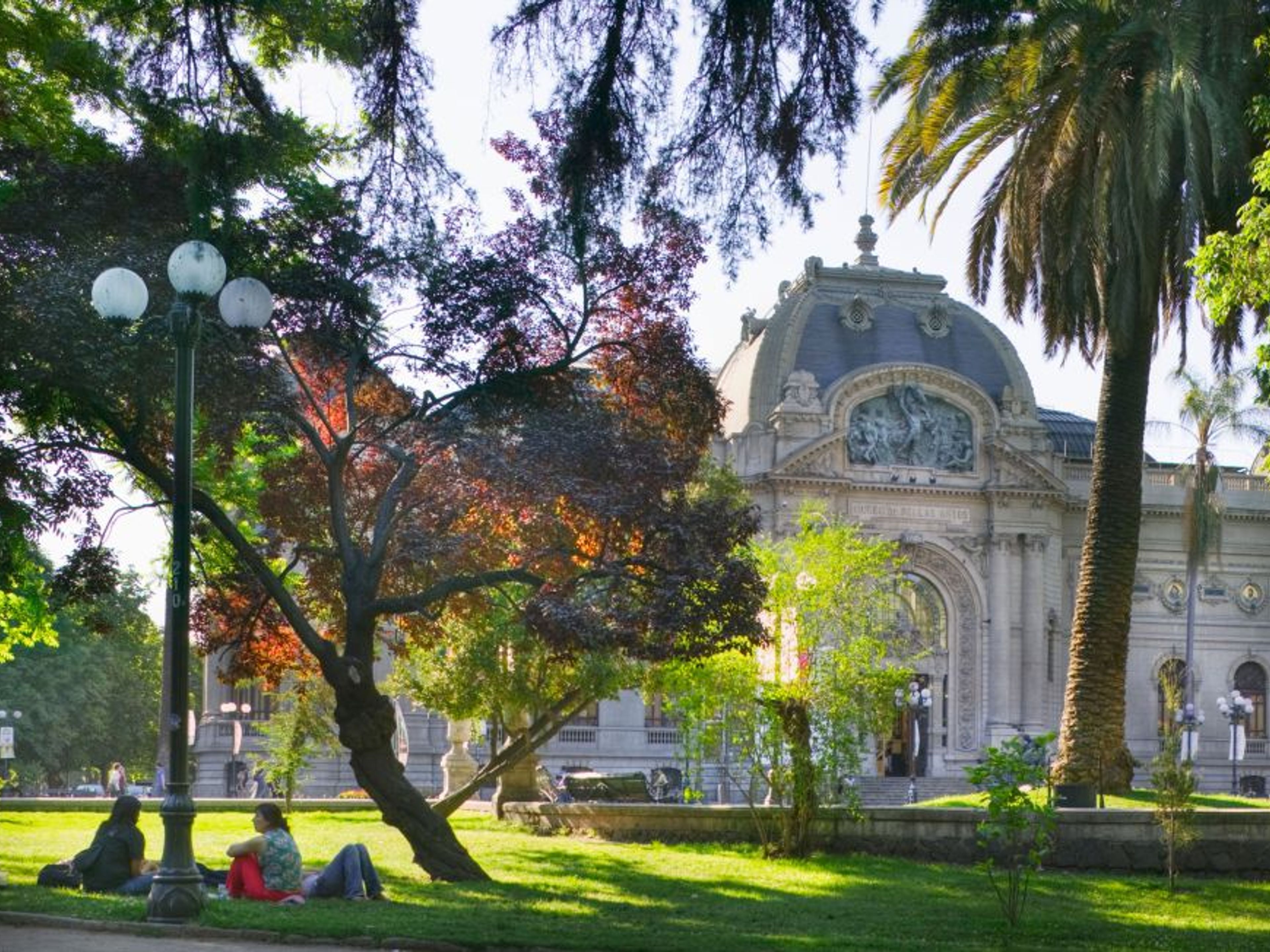 TOUR “UM DIFERENTE SANTIAGO”.. null