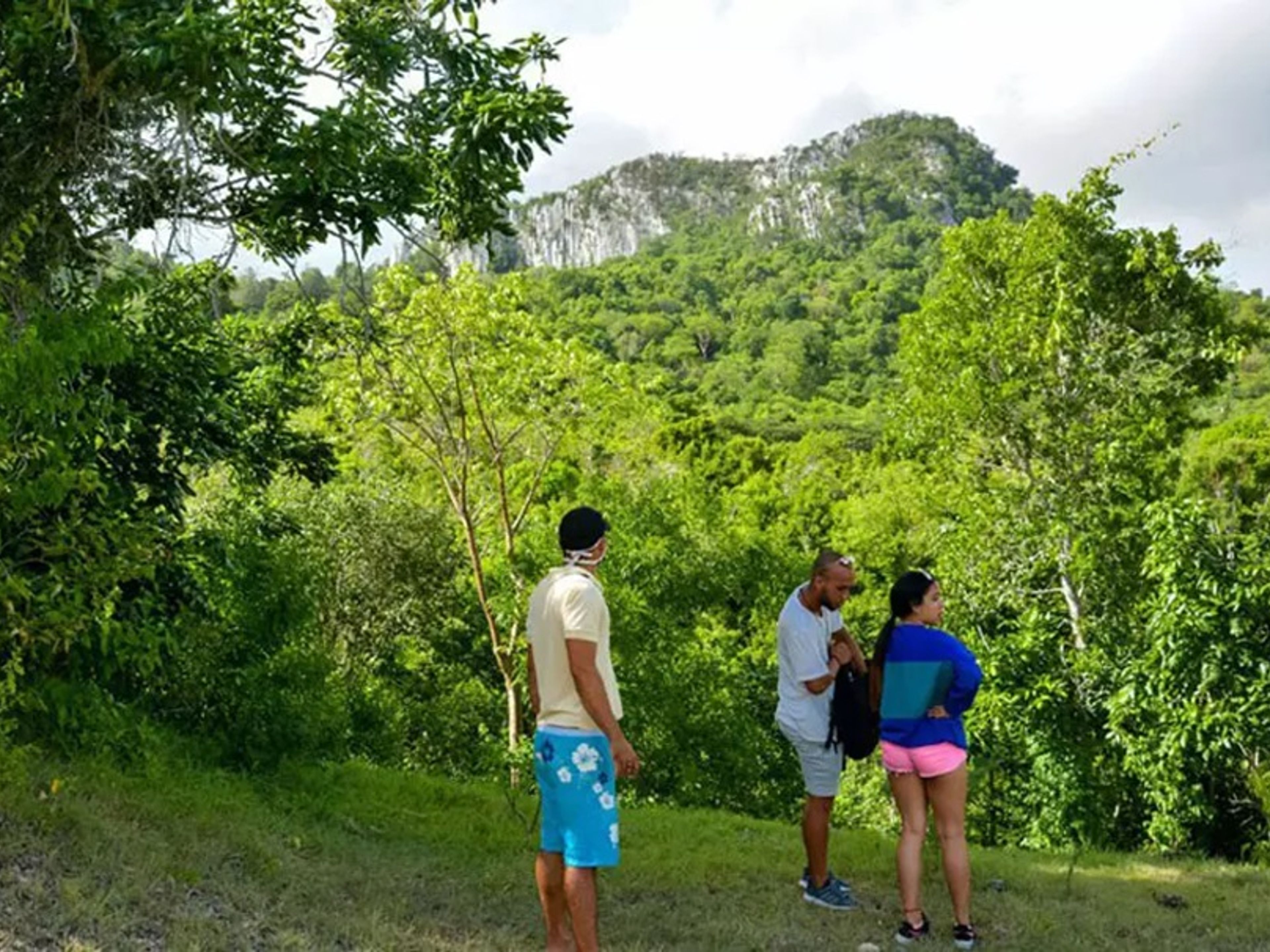 Tour "SENTIERO LA GRIETA". “LA GRIETA TRAIL” Tour, Guardalava, Holguín, Cuba.