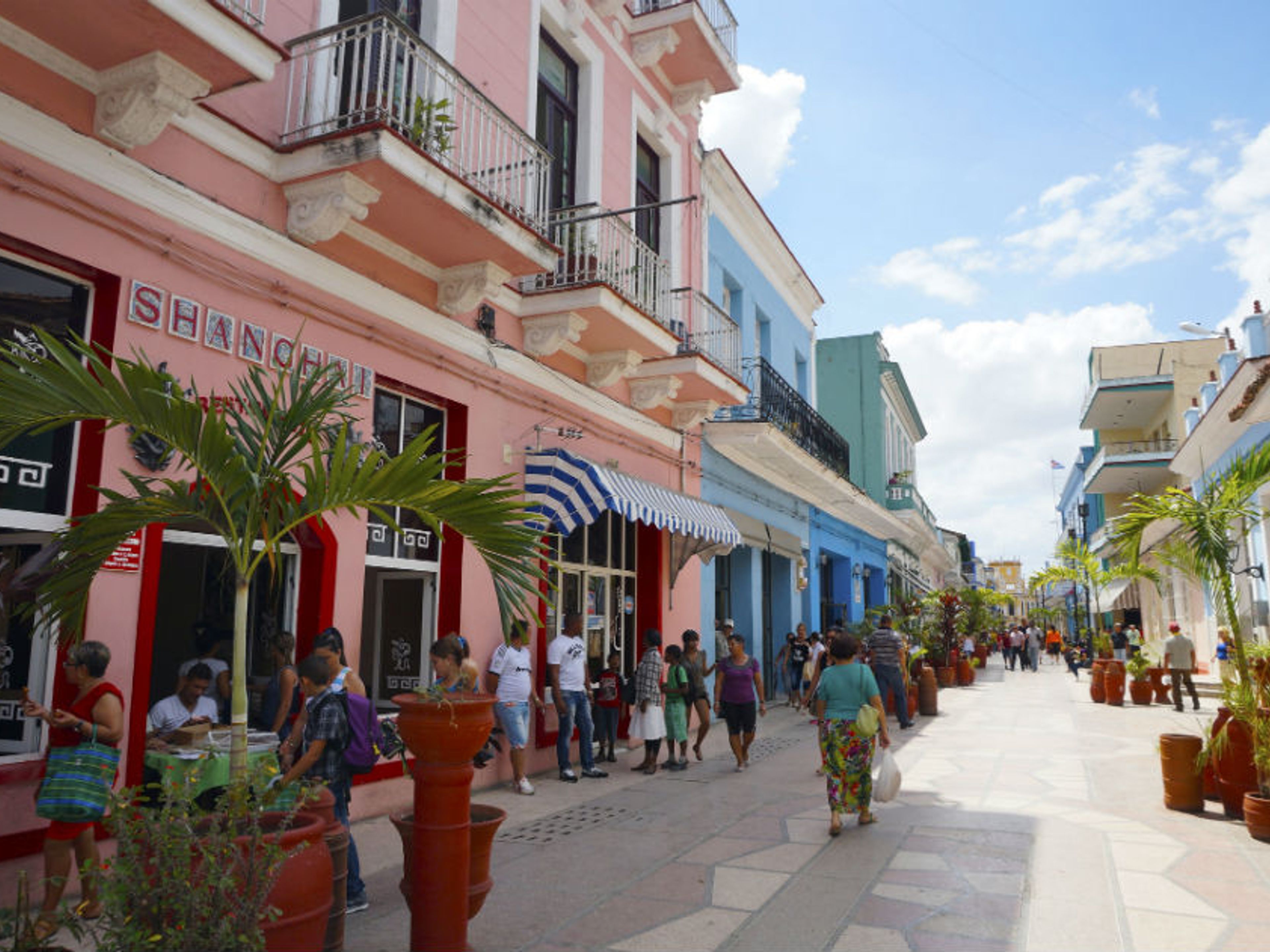 “Ride to Sancti Spíritus, Santa Clara & Remedios in Old Fashion American Classic Cars” Overnight Tour (2 days / 1 night). Sancti Spíritus's boulevard panoramic view, “Ride to Sancti Spíritus, Santa Clara & Remedios in Old Fashion American Classic Cars” Overnight Tour (2 days / 1 night)