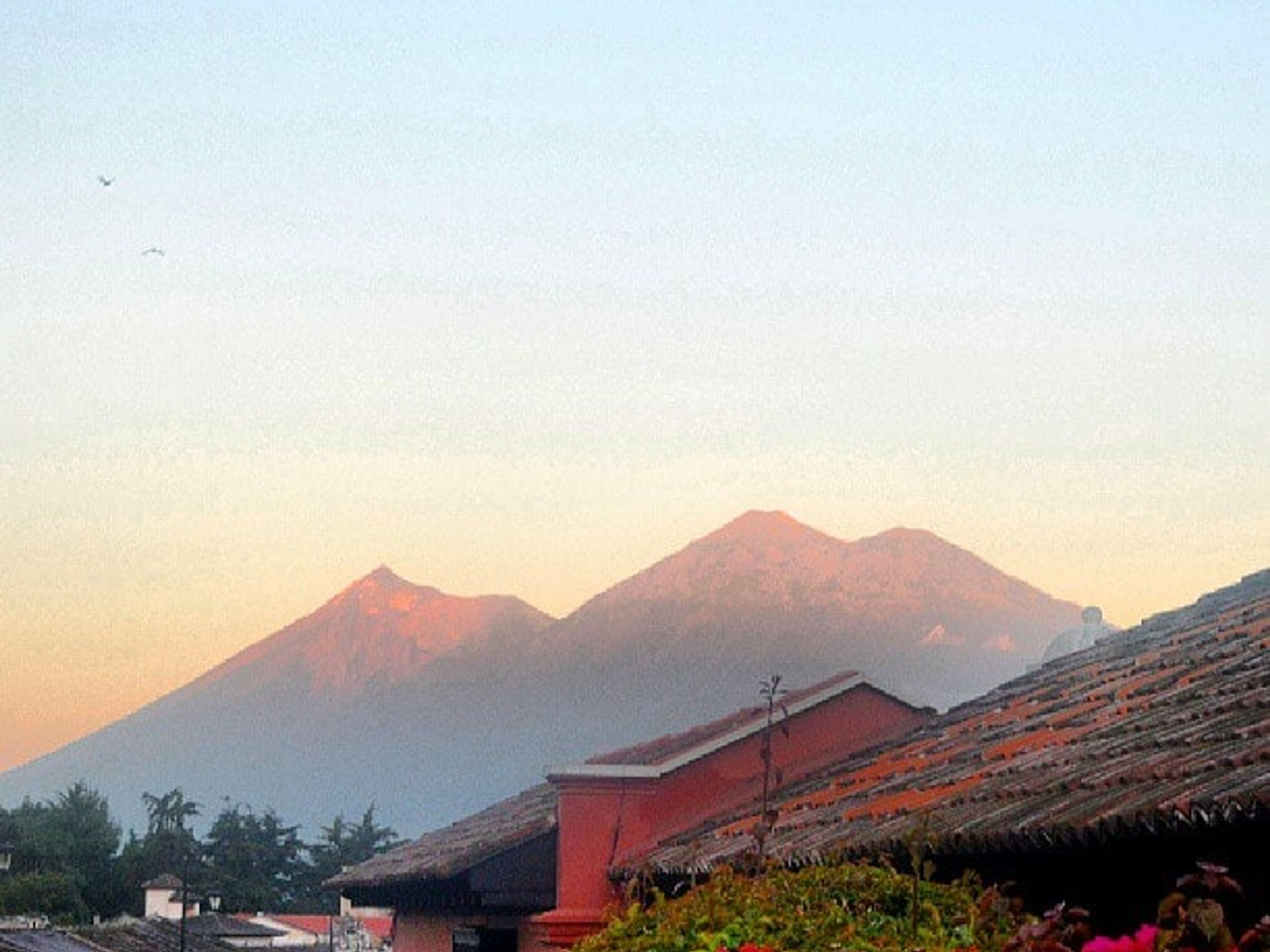 НОЧНОЙ ТУР ПО ВУЛКАНУ АКАТЕНАНГО. Acatenando volcano, Guatemala