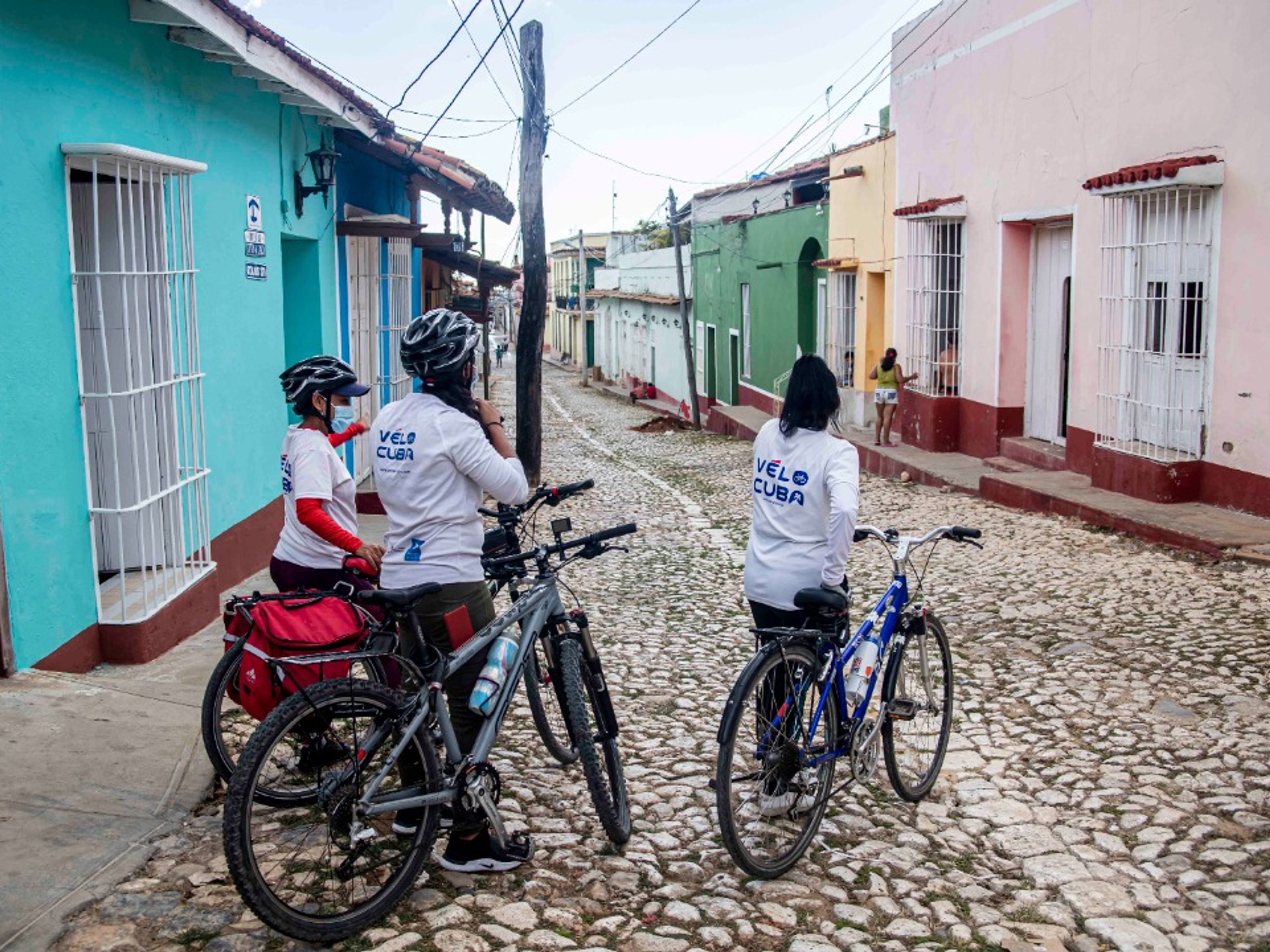 Excursión de Ciclismo “TRINIDAD: VILLA Y NATURALEZA + CASCADA DEL PALMITO”