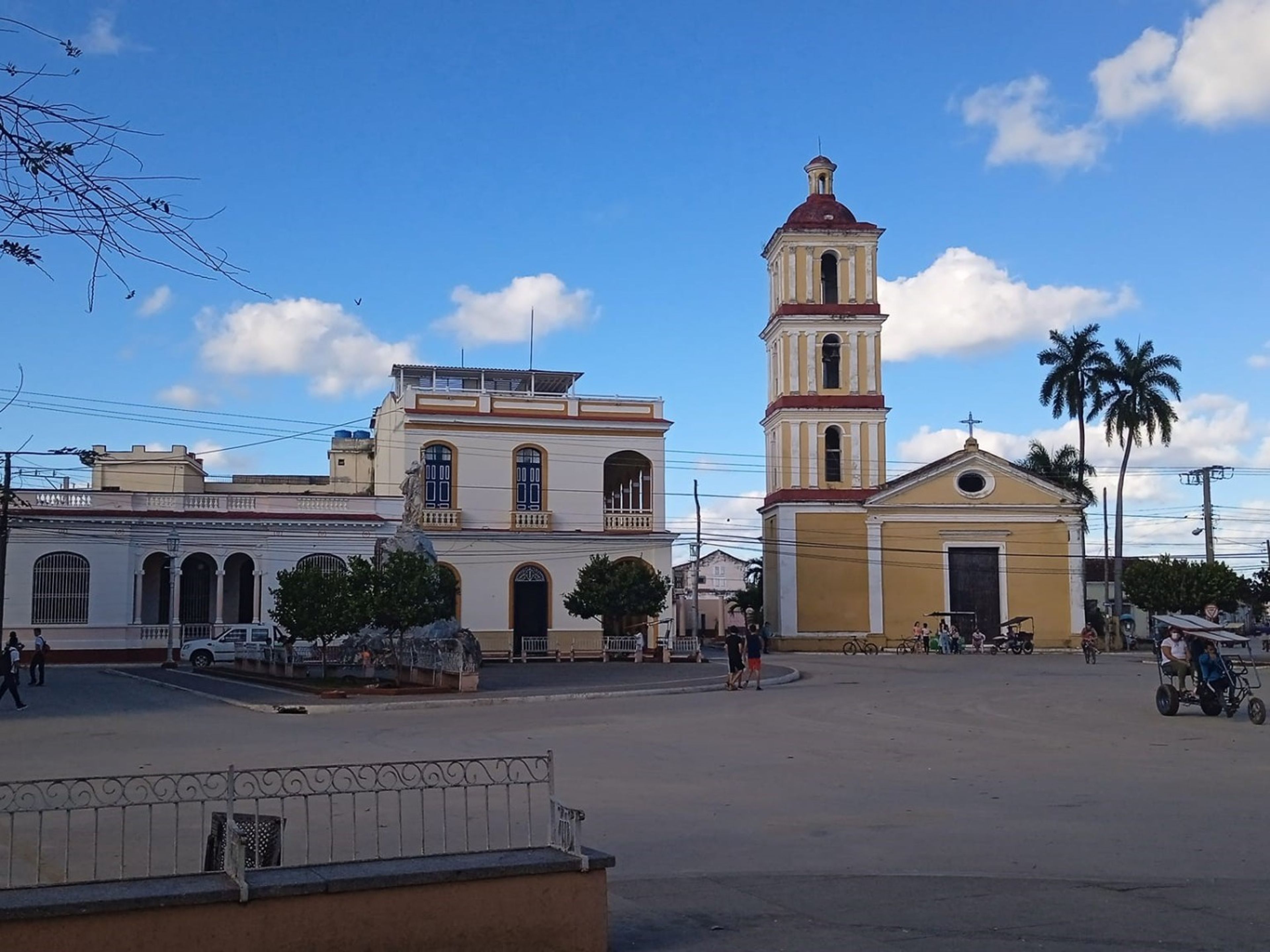 Excursão "SANTA CLARA - REMEDIOS". San Juan de los Remedios city panoramic view, Villa Clara, Cuba.