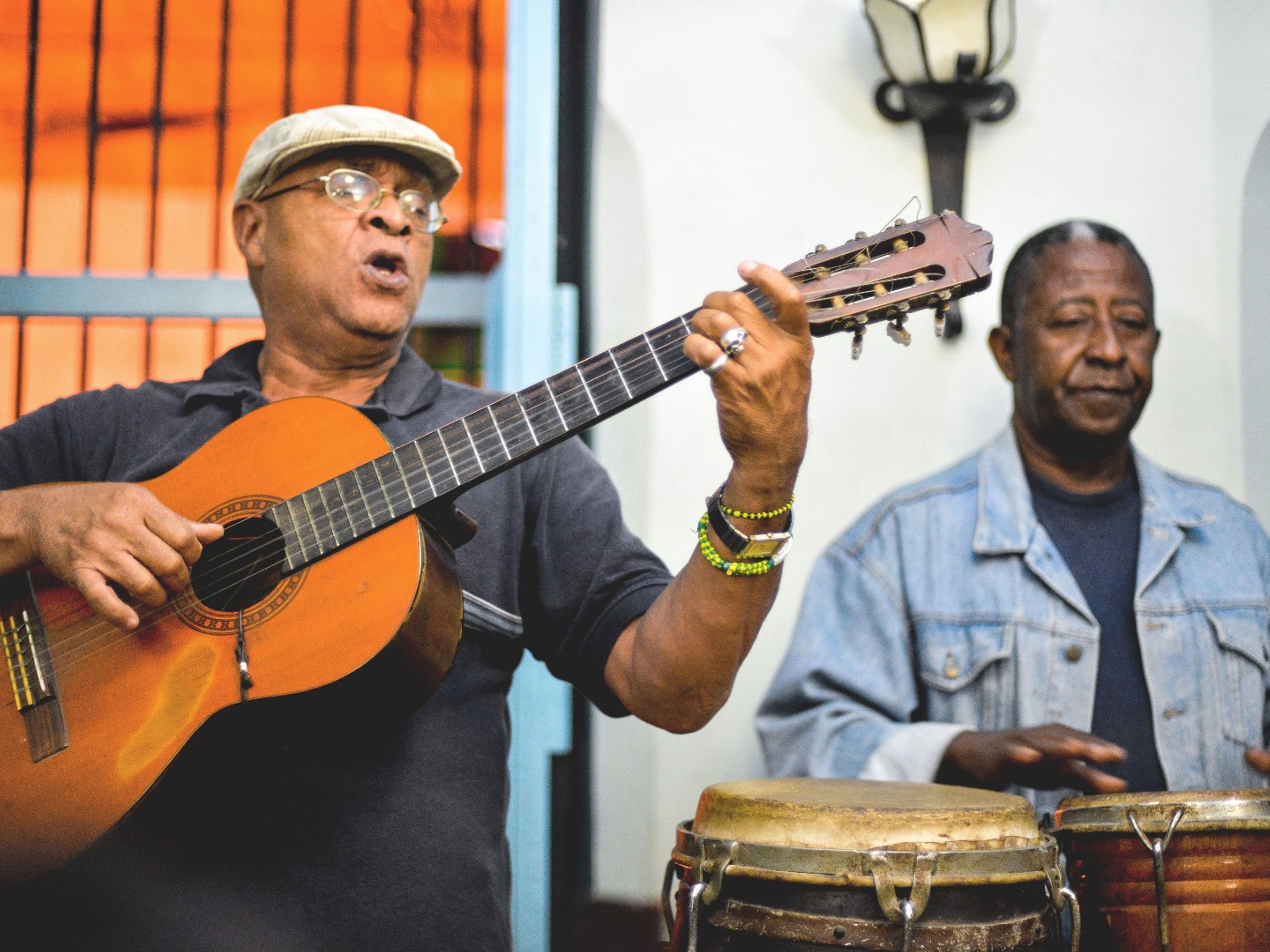 "Cuba através de sua música" Tour. "Cuba Through its Music" Tour