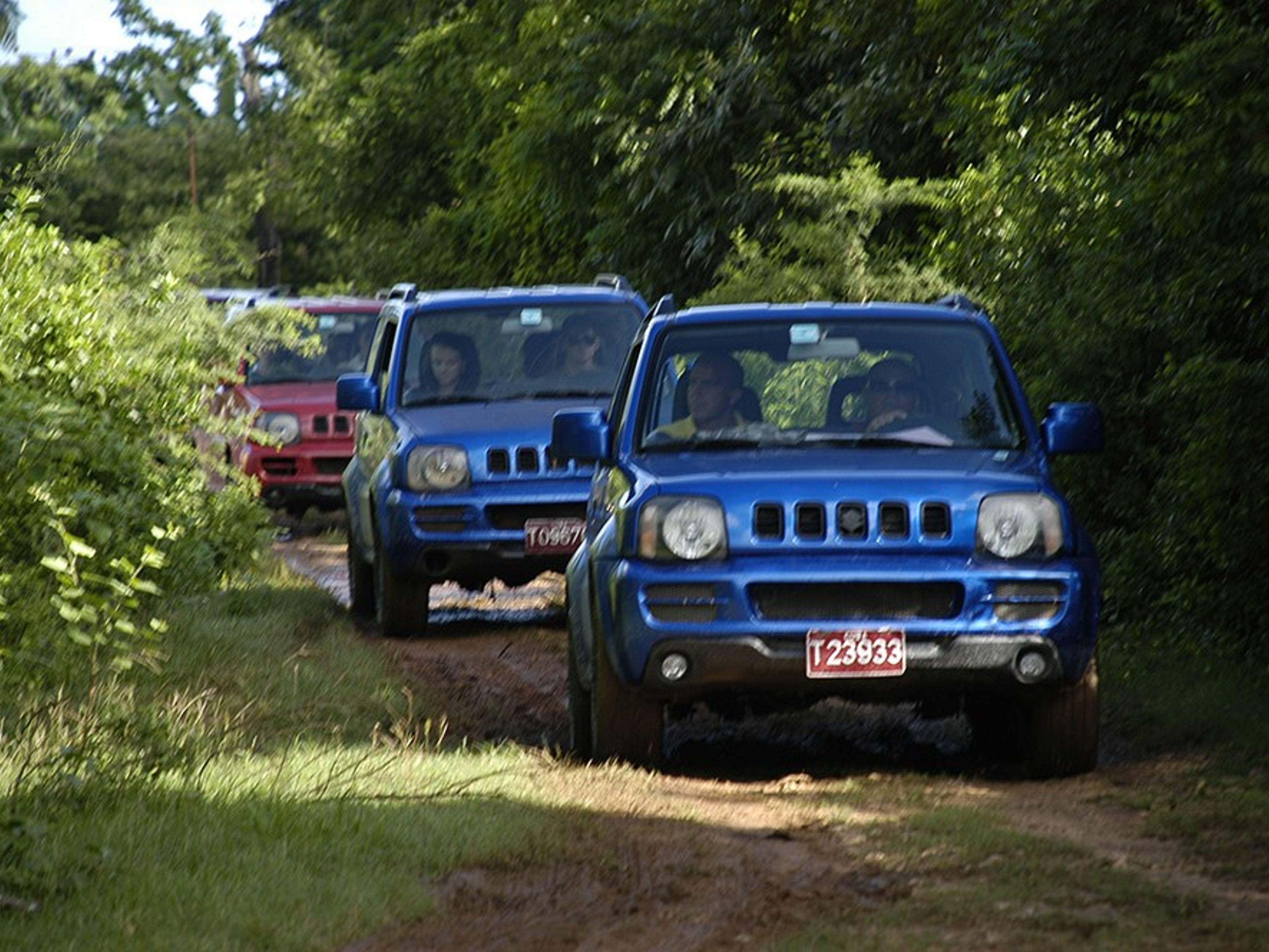 “JEEP SAFARI" Tour. Jeep Safari Adventour, Bariay monument park, Holguín