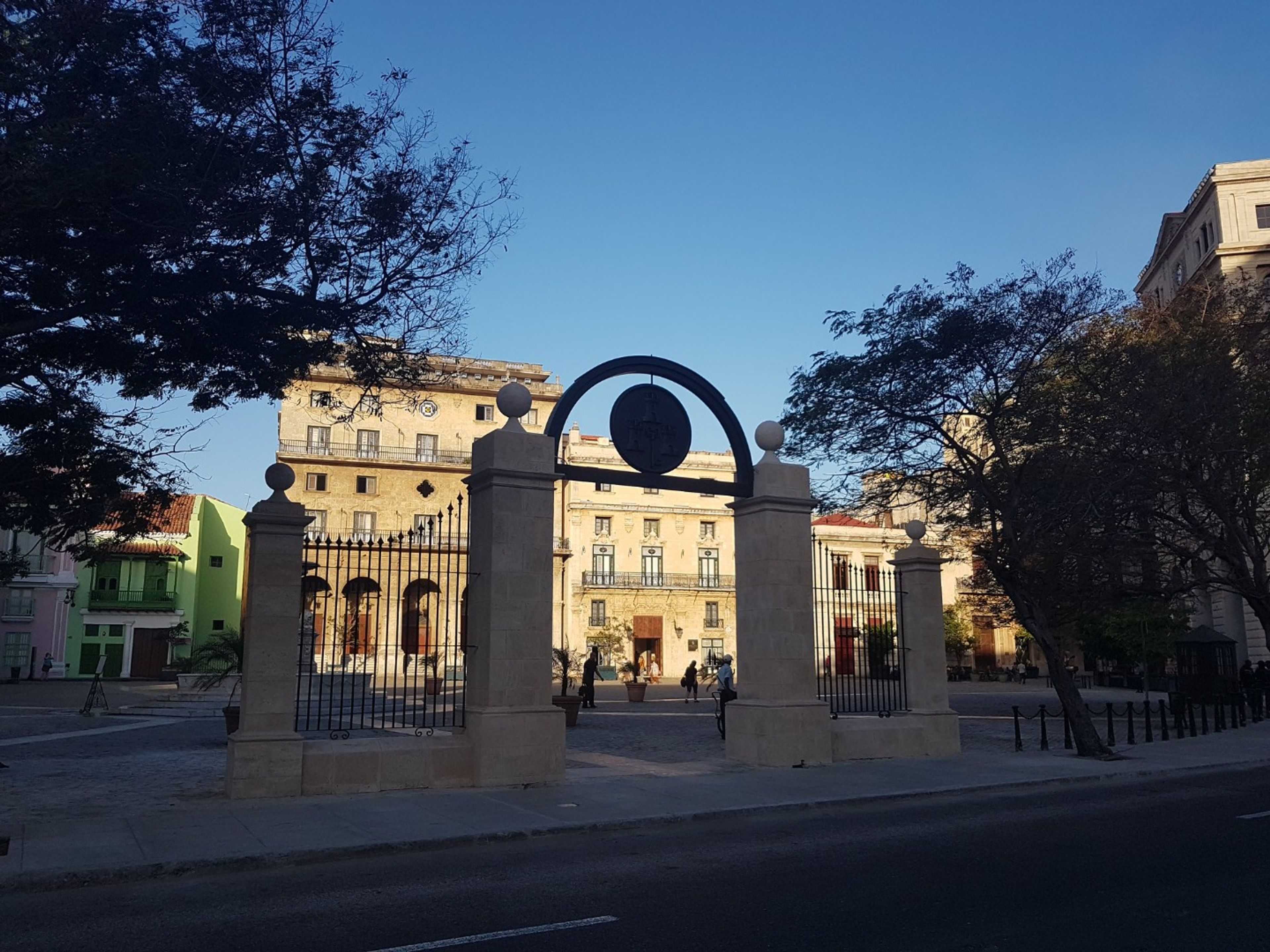 "HAVANA, HISTORY AND FUN + VISIT TO BUENA VISTA SOCIAL CLUB SHOW + DINNER IN AMERICAN CLASSIC CARS" Tour (OPTION 4). San Francisco de Asis square panoramic view, Old Havana, Havana, Cuba.