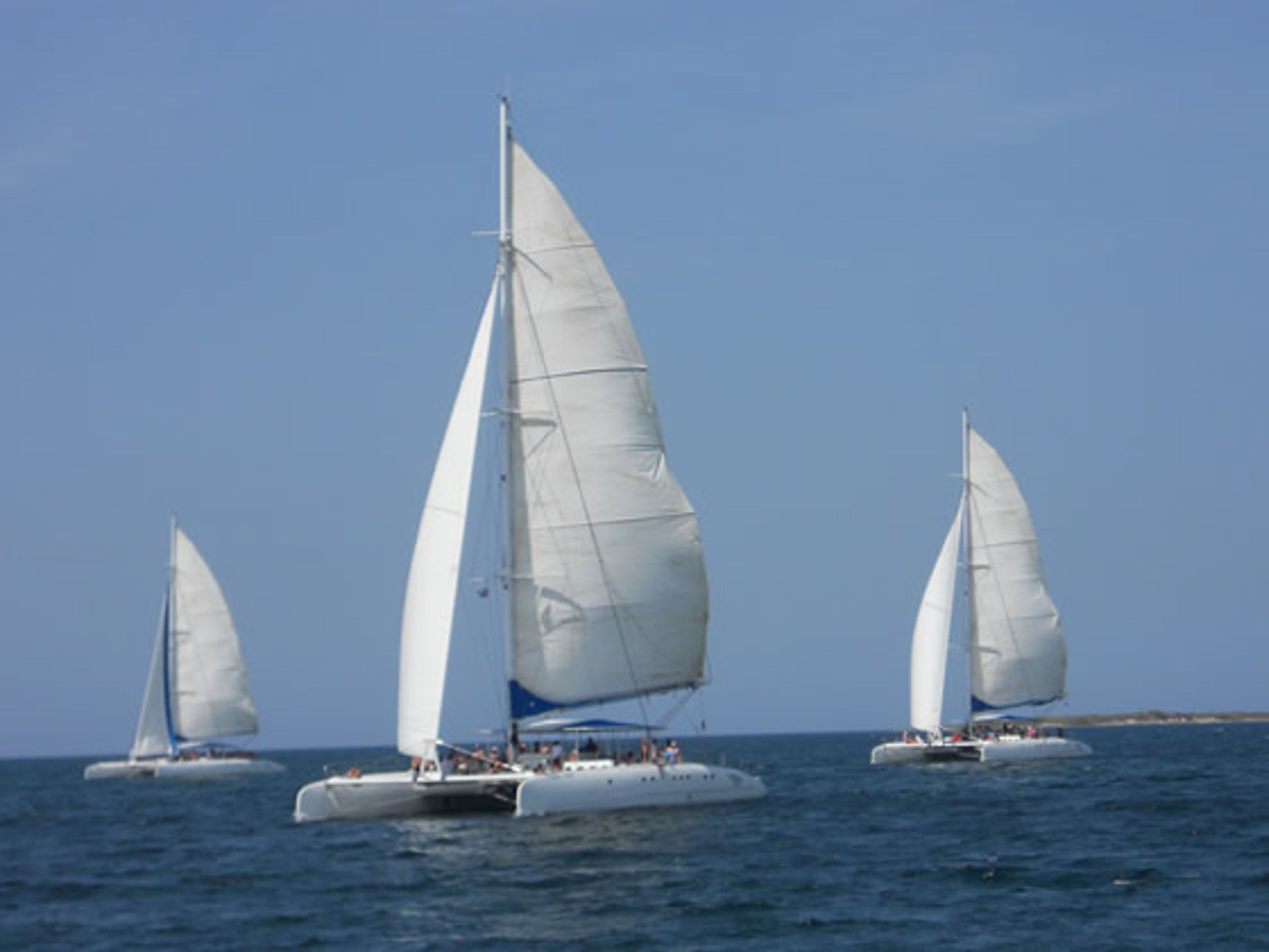 Excursión "AVENTURA AZUL". Catamaran sailing, Blue Adventure, Holguin