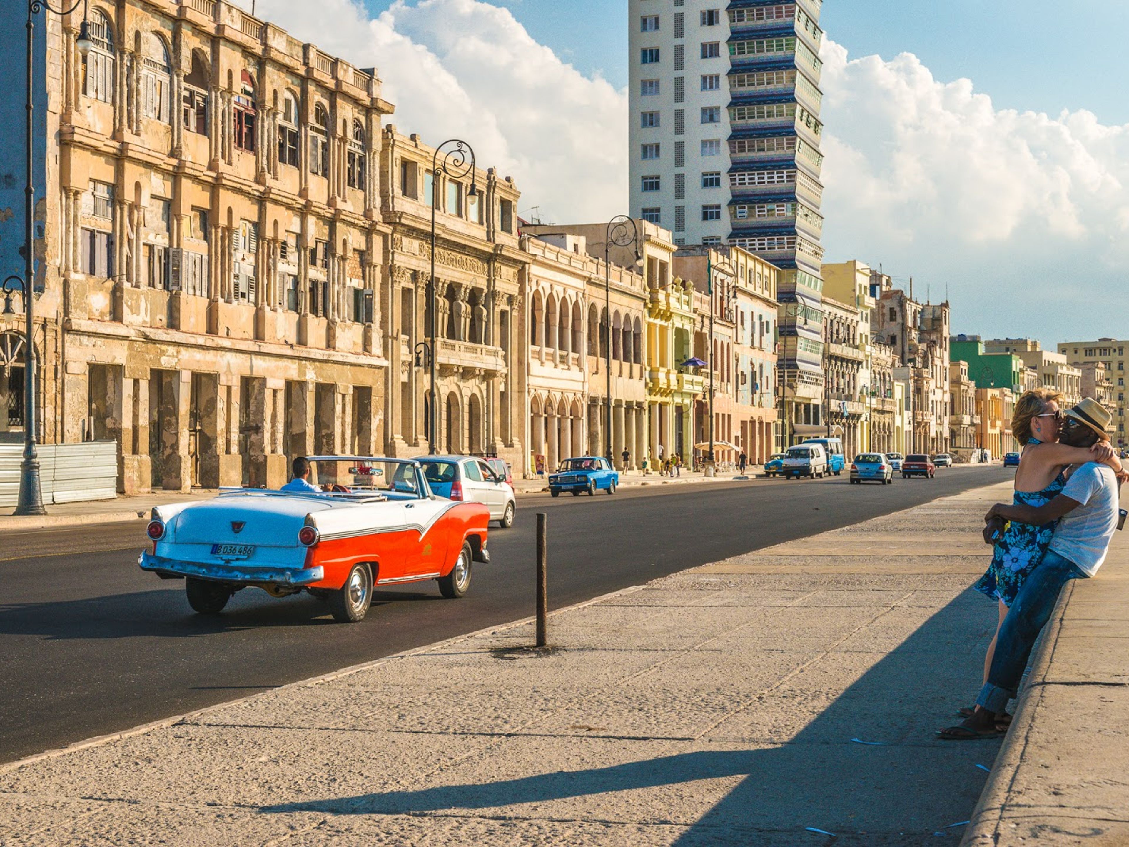 Тур "ГАВАНА ПРЕМИУМ". The Malecon panoramic view, Havana. “Havana Premium” Tour