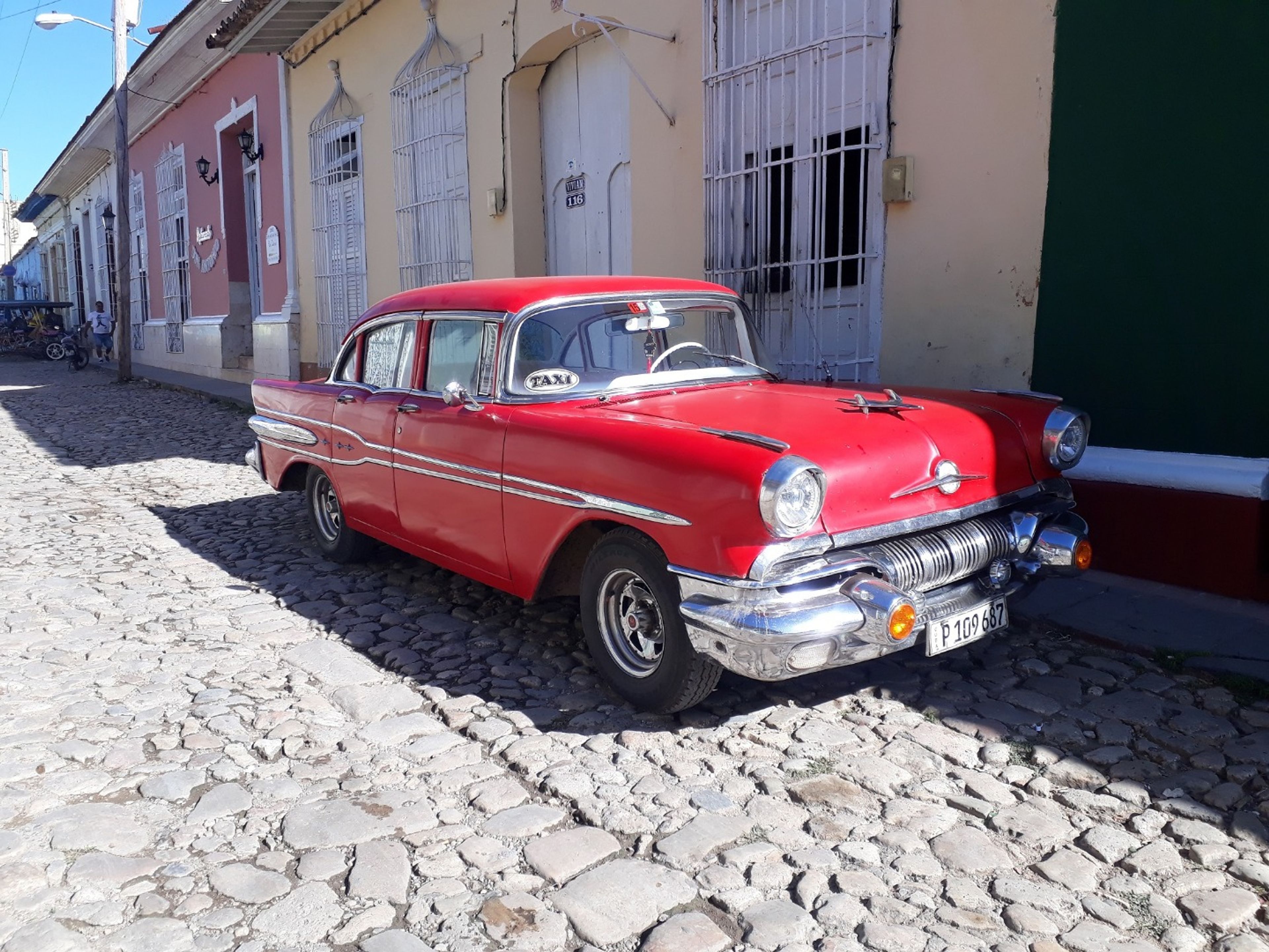 “Ride to Valley of the Topes de Collantes Natural Park in Old Fashion American Classic Cars” Tour. “Ride to Valley of the Topes de Collantes Natural Park in Old Fashion American Classic Cars” Tour