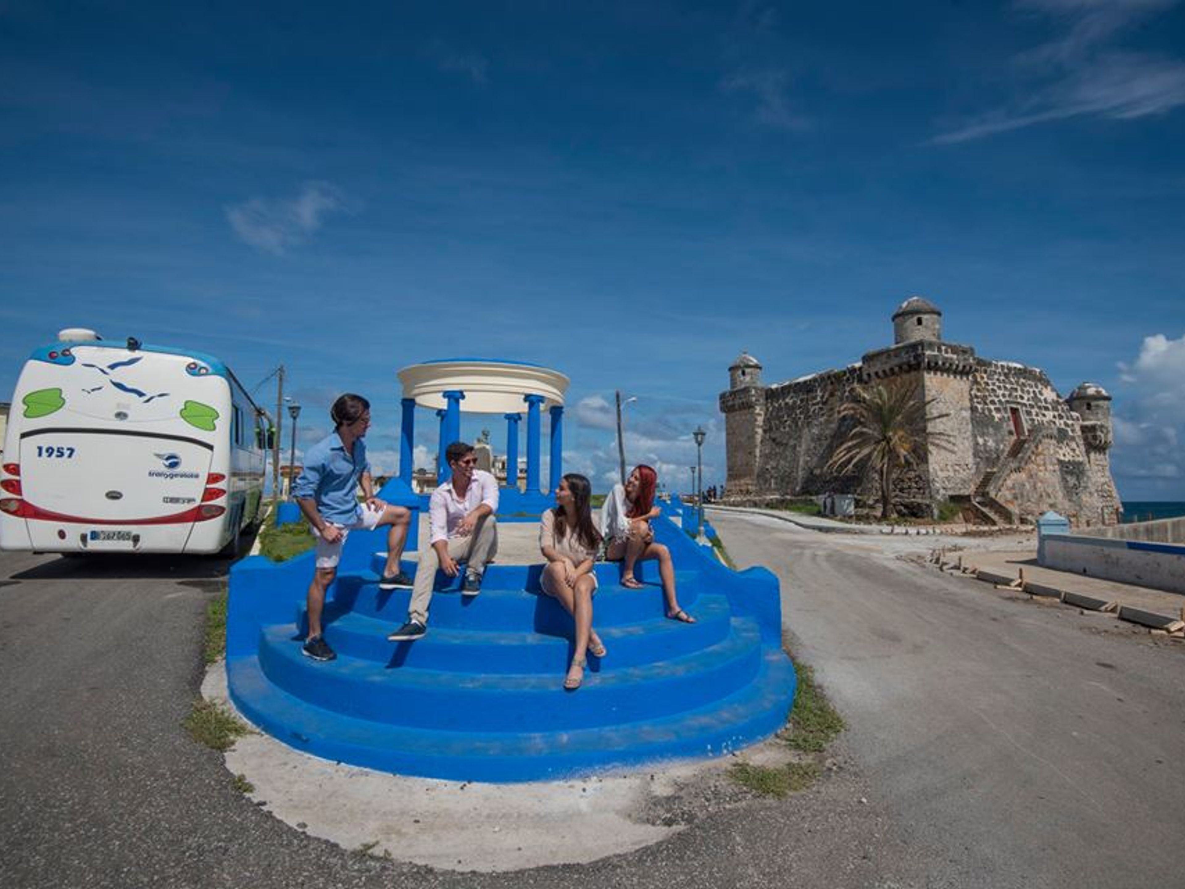 Giro in bicicletta "SULLE ORME DI HEMINGWAY". Cojímar Town, "Footsteps of Hemingway" Bike Tour