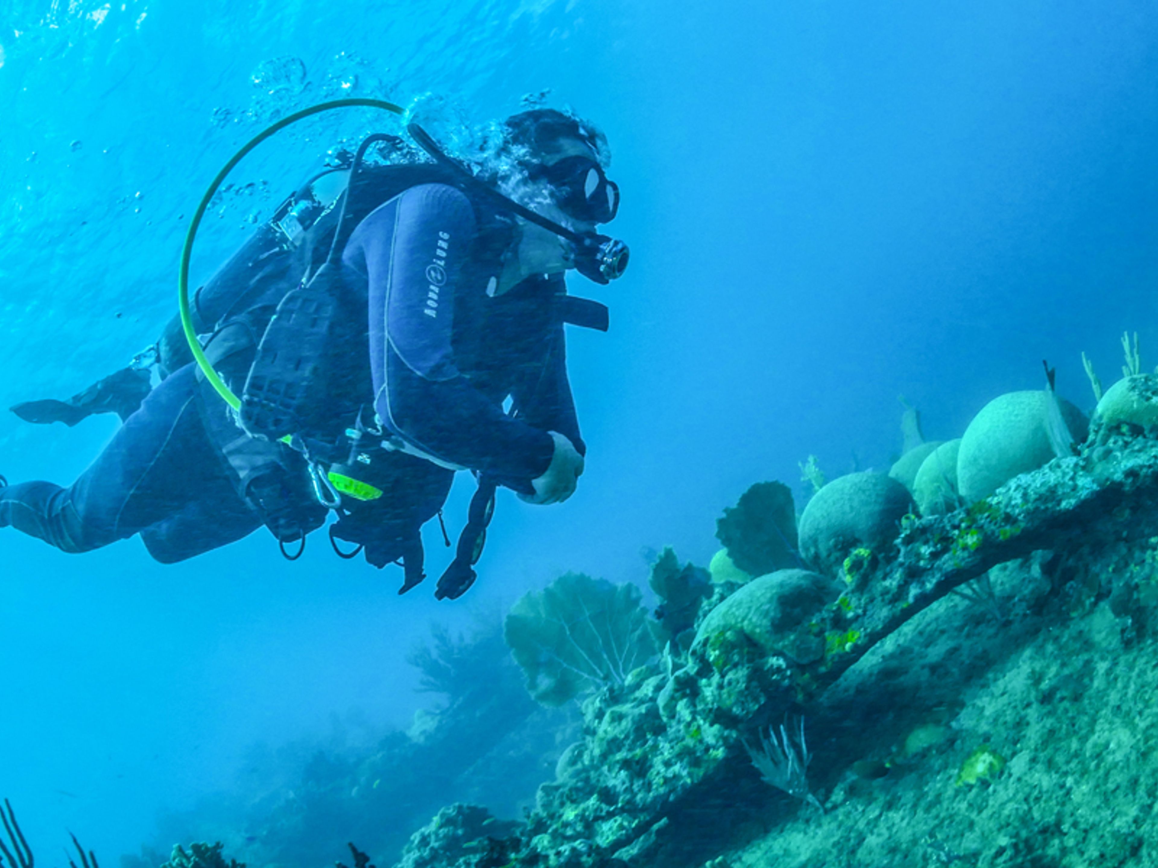 Scuba Diving in Wrecks of the Hispanic - Cuban and North American War of 1898. "DESTROYER FUROR".. DIVING IN WRECKS OF THE HISPANIC - CUBAN - NORTH AMERICAN WAR OF 1898. "FUROR DESTROYER"