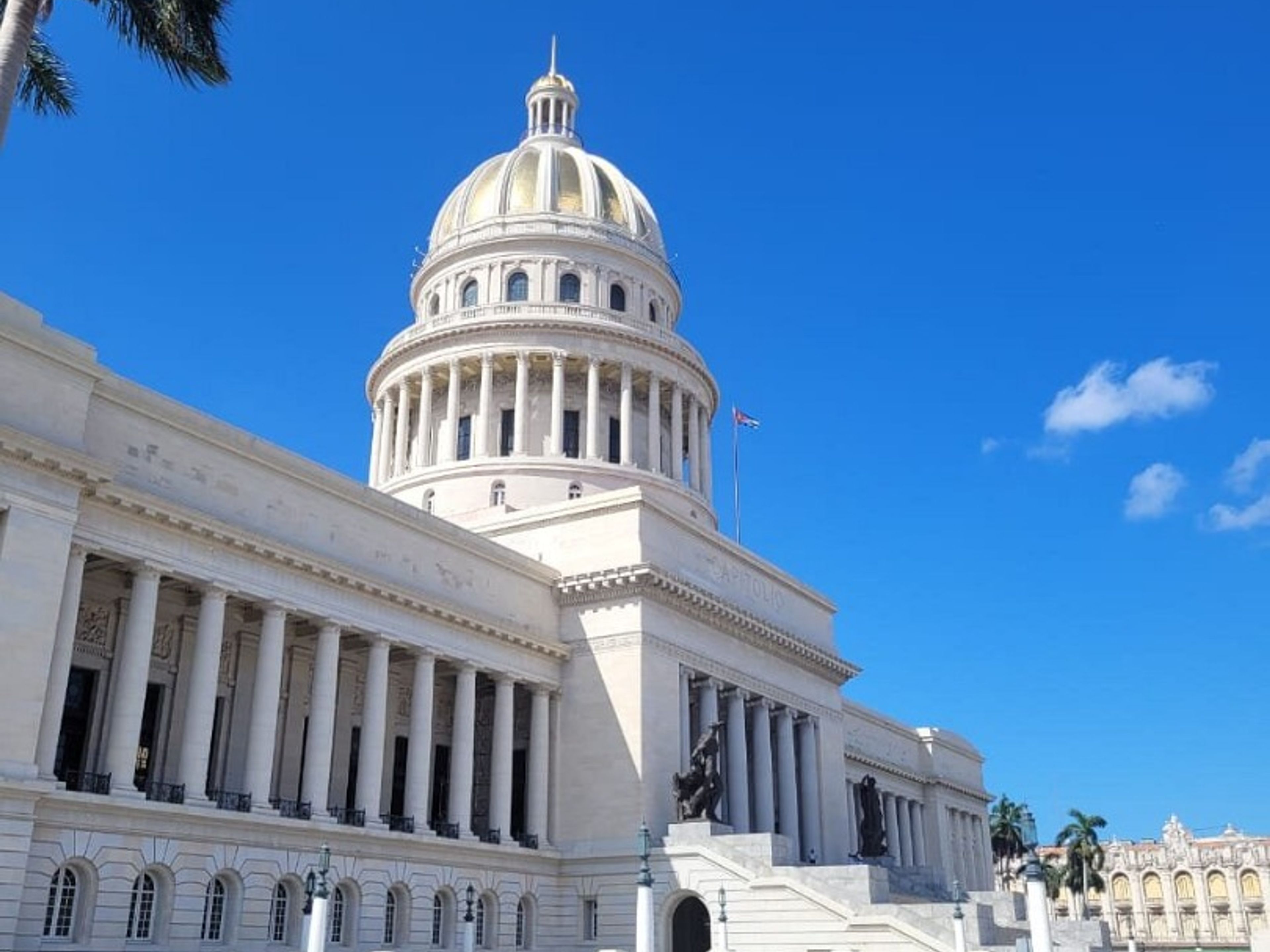 “VISIT TO THE NATIONAL CAPITOL OF CUBA” Tour