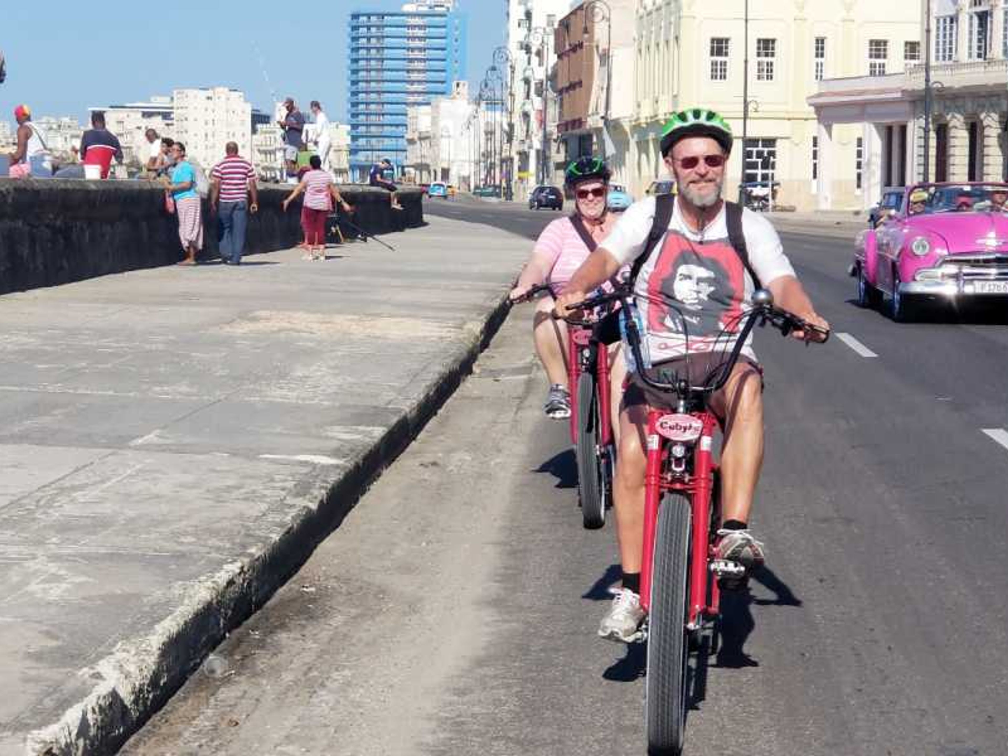 Tour in bicicletta "HAVANA MAFIA". "Havana Crash Trip" Bike Tour