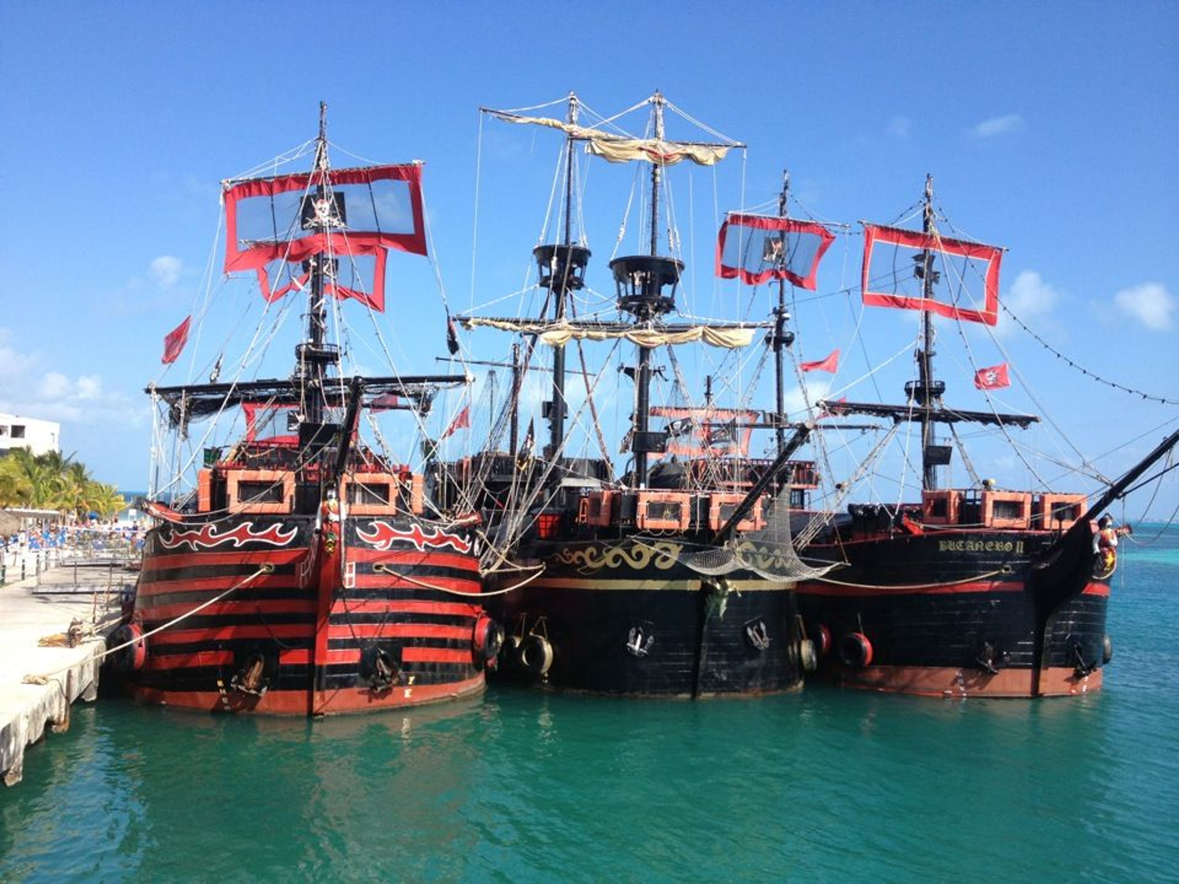 Visite "Captain Hook avec dîner de homard et de steak". "Captain Hook tour with lobster & steak dinner" Tour  Da