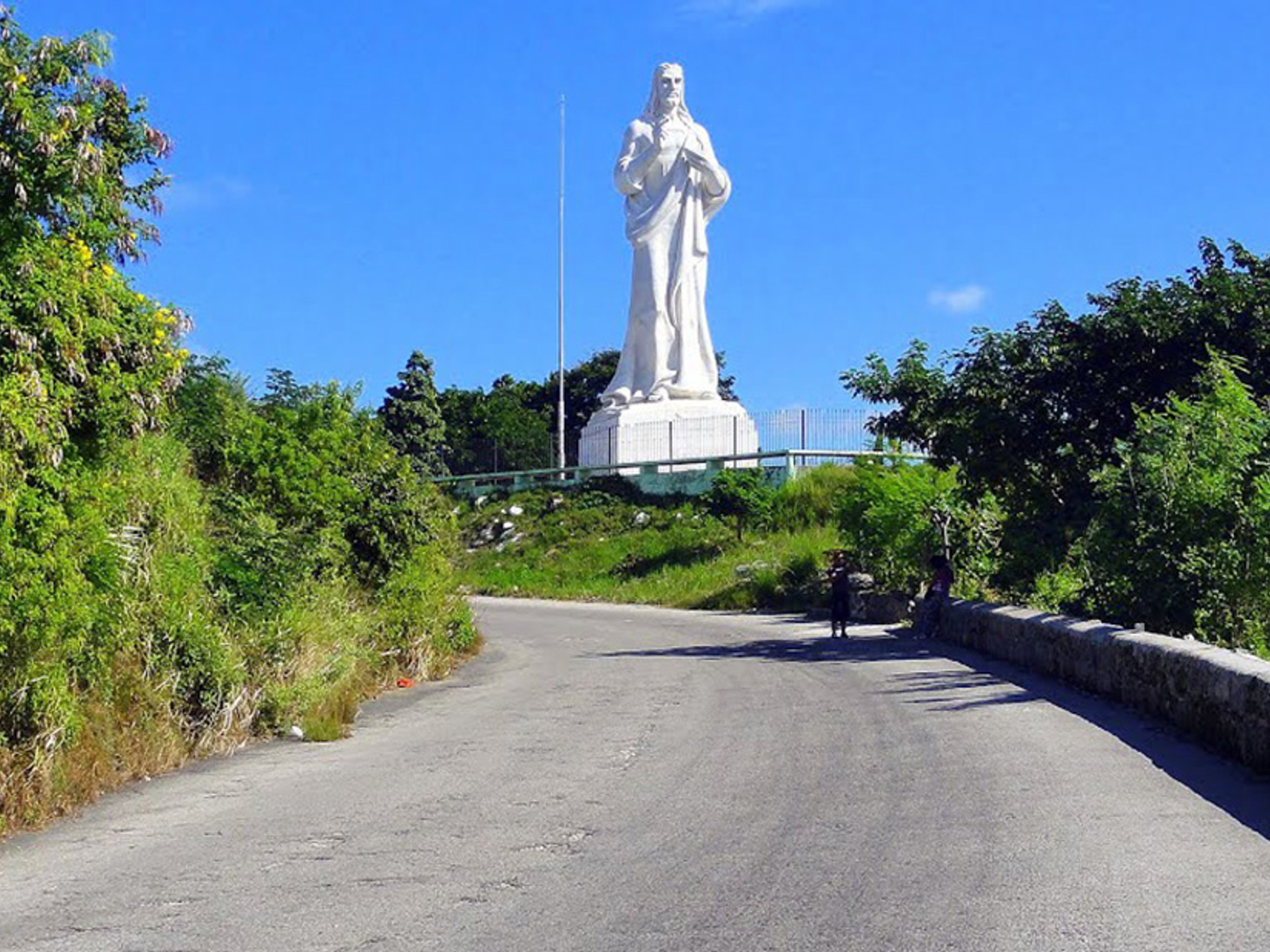 Radtour "HAVANNA, SONNE UND MEER: STRÄNDE DES OSTENS". The Christ of Havana, National Monument, Casablanca, Havana, Cuba.