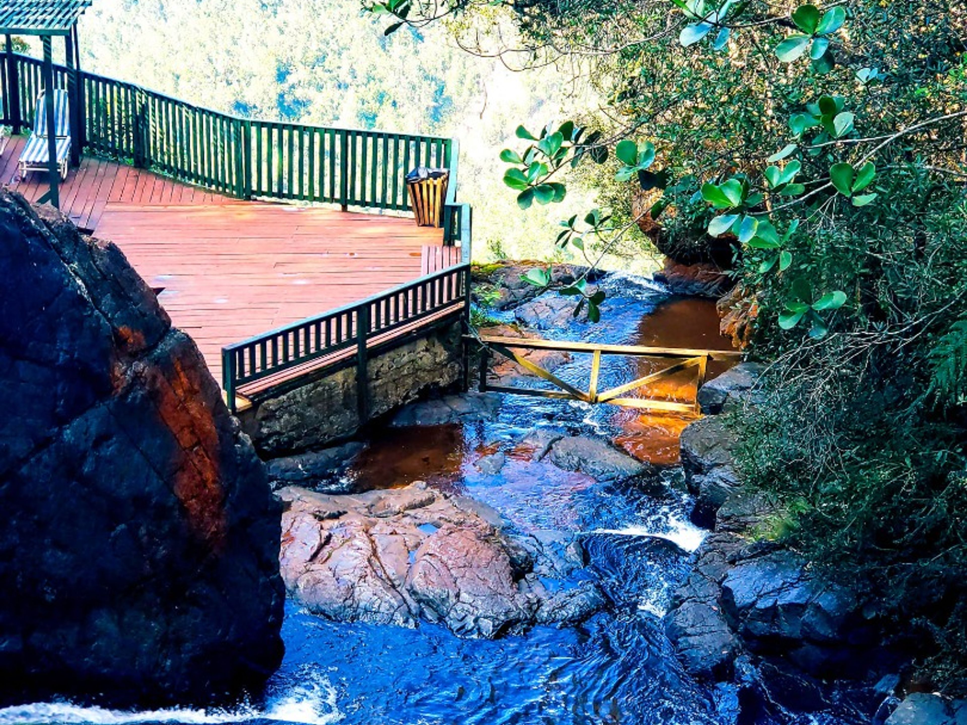 Тур "ВОДОПАД ГУАЯБО НА АВТОБУСЕ". GUAYABO WATERFALL panoramic view, Pinares de Mayari, Holguín, Cuba.