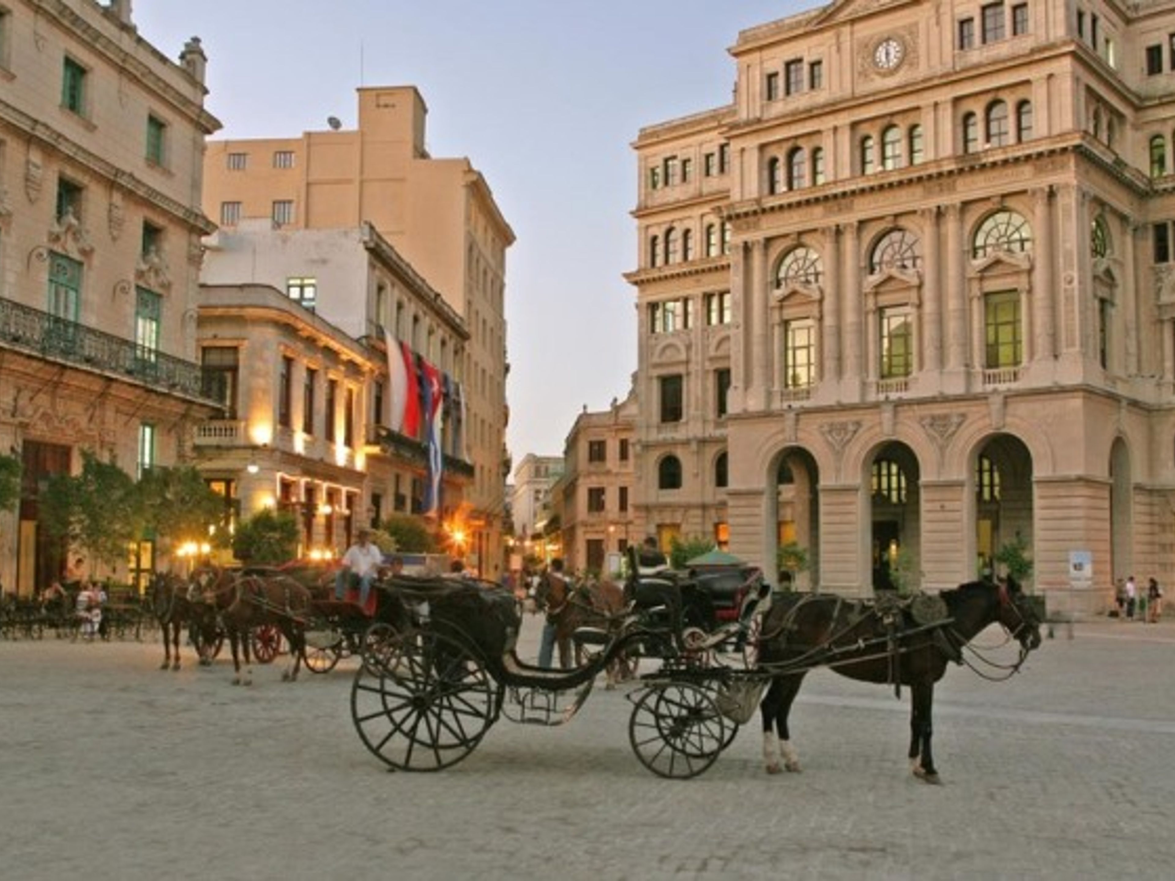 Excursão "PASSEIO EM FAMÍLIA". San Francisco Square, "Family tour" excursion