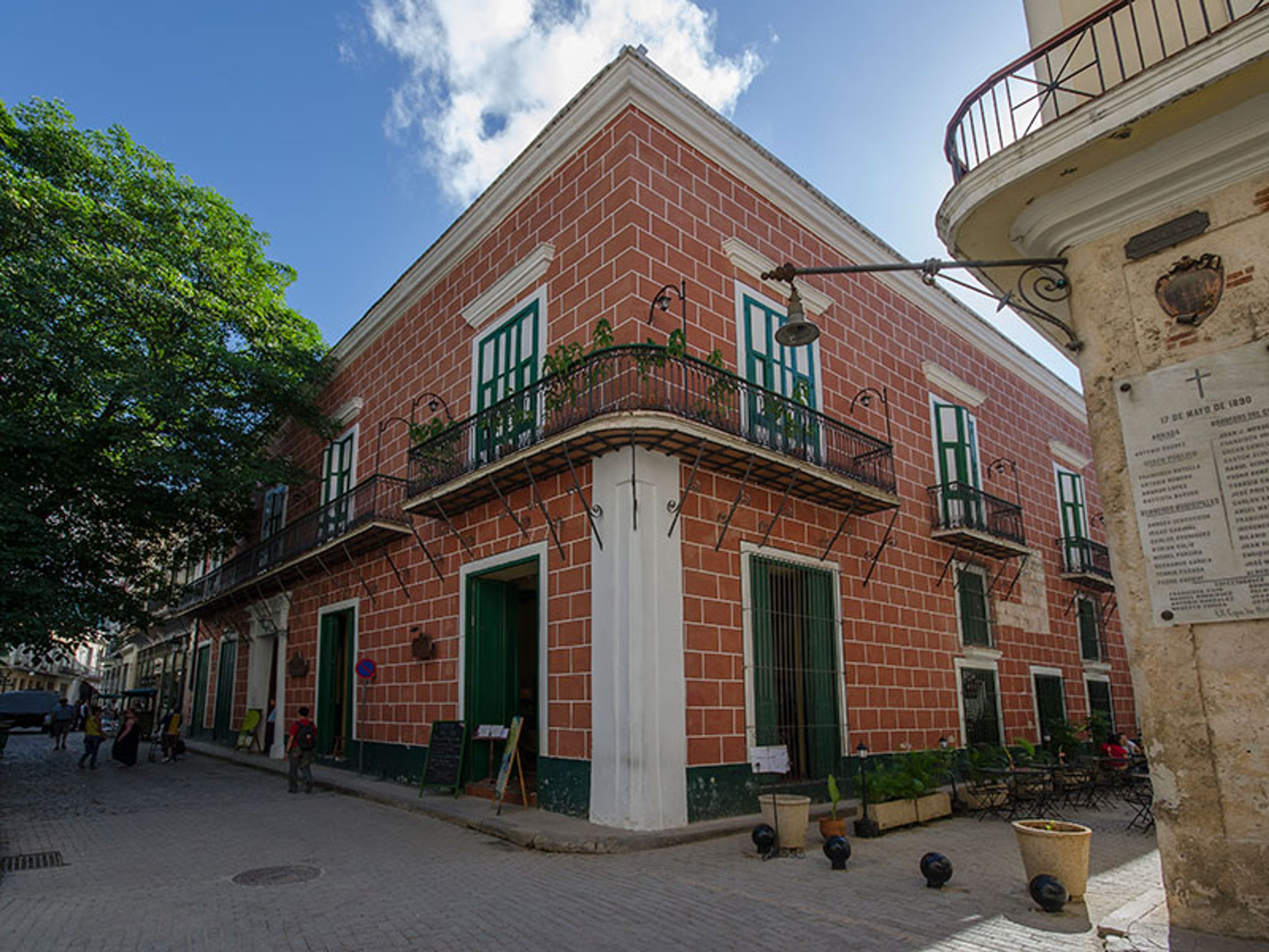 Tour "HABANOS CIGARES ET RHUMES, UNE TRADITION D'EXCELLENCE". Conde de Villanueva, Old Havana, Havana, Cuba.