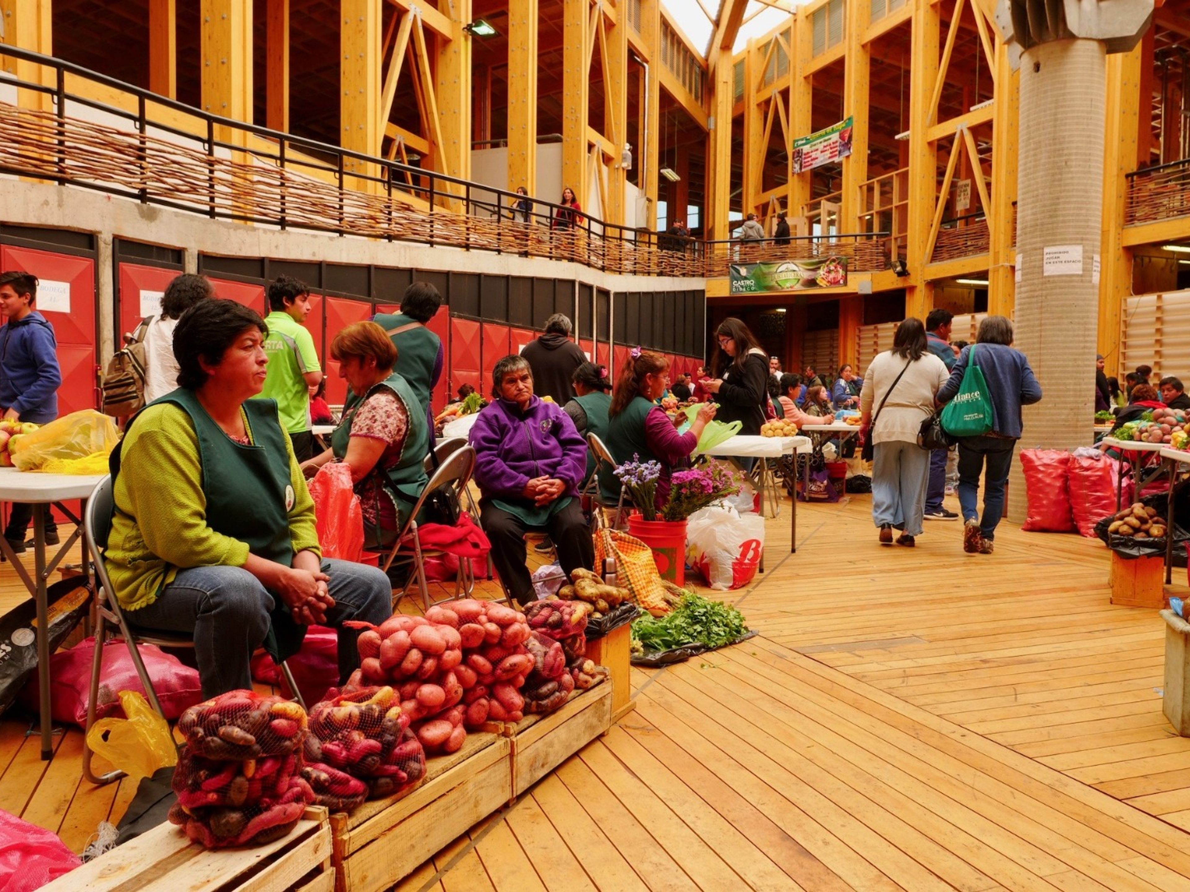 TOUR “RAÍZES DE CHILOÉ: EXPERIÊNCIA CULINÁRIA”.. null