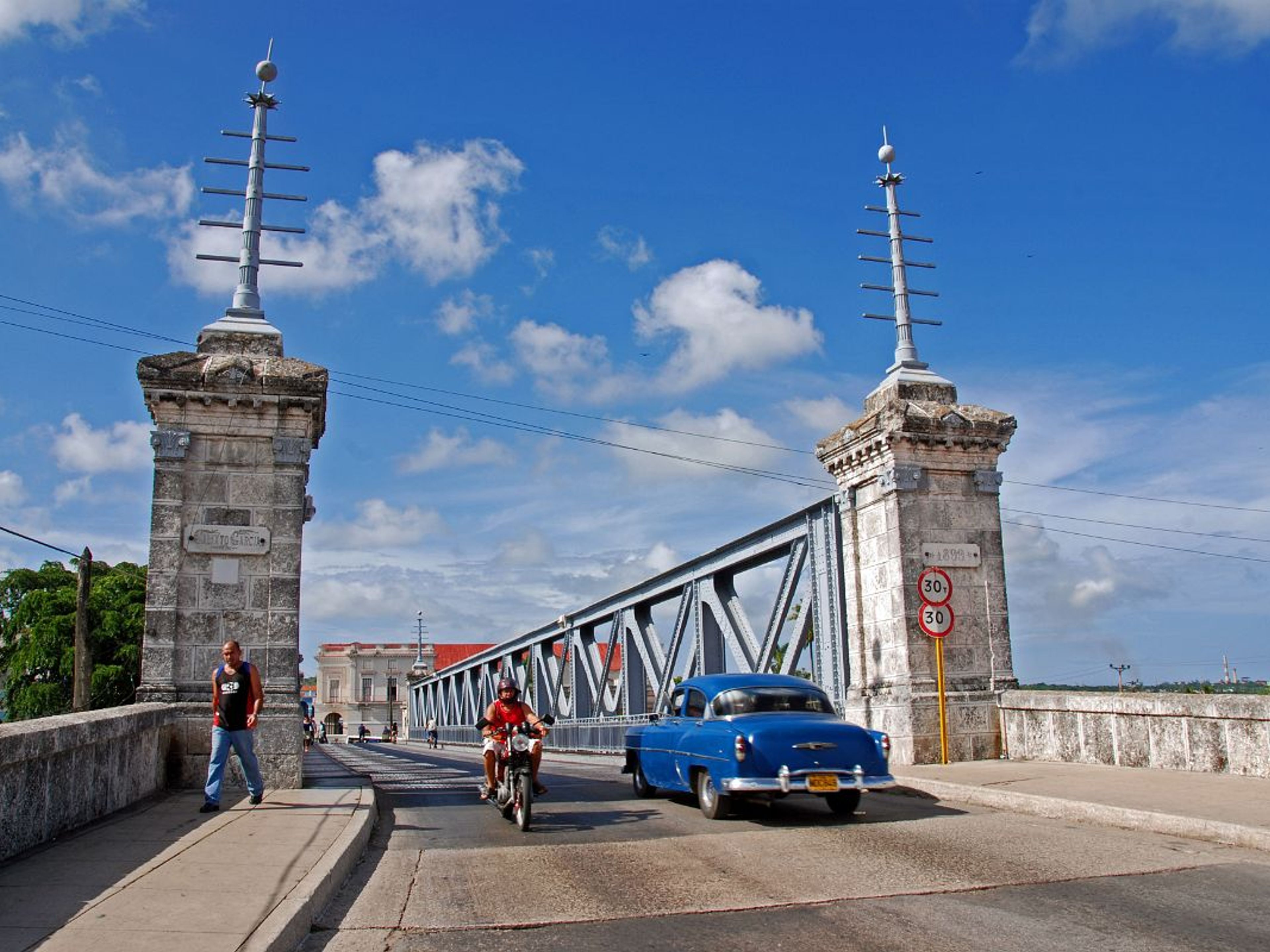 Tour “Descobrindo Matanzas e Cardenas em Carros Clássicos”