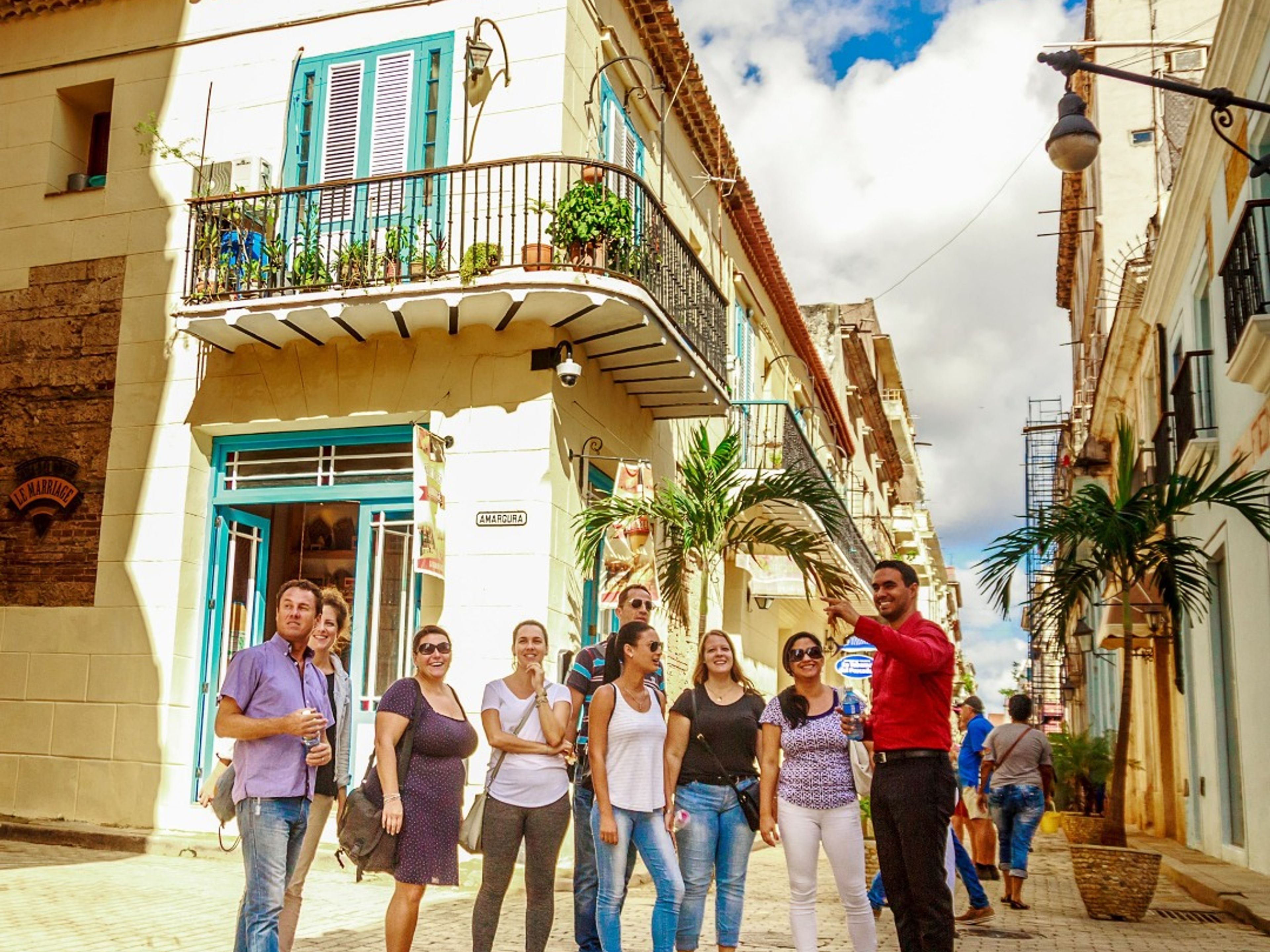 Tour "MI HAVANA - LA BEAUTÉ". City tour in Old Havana, Havana, Cuba.