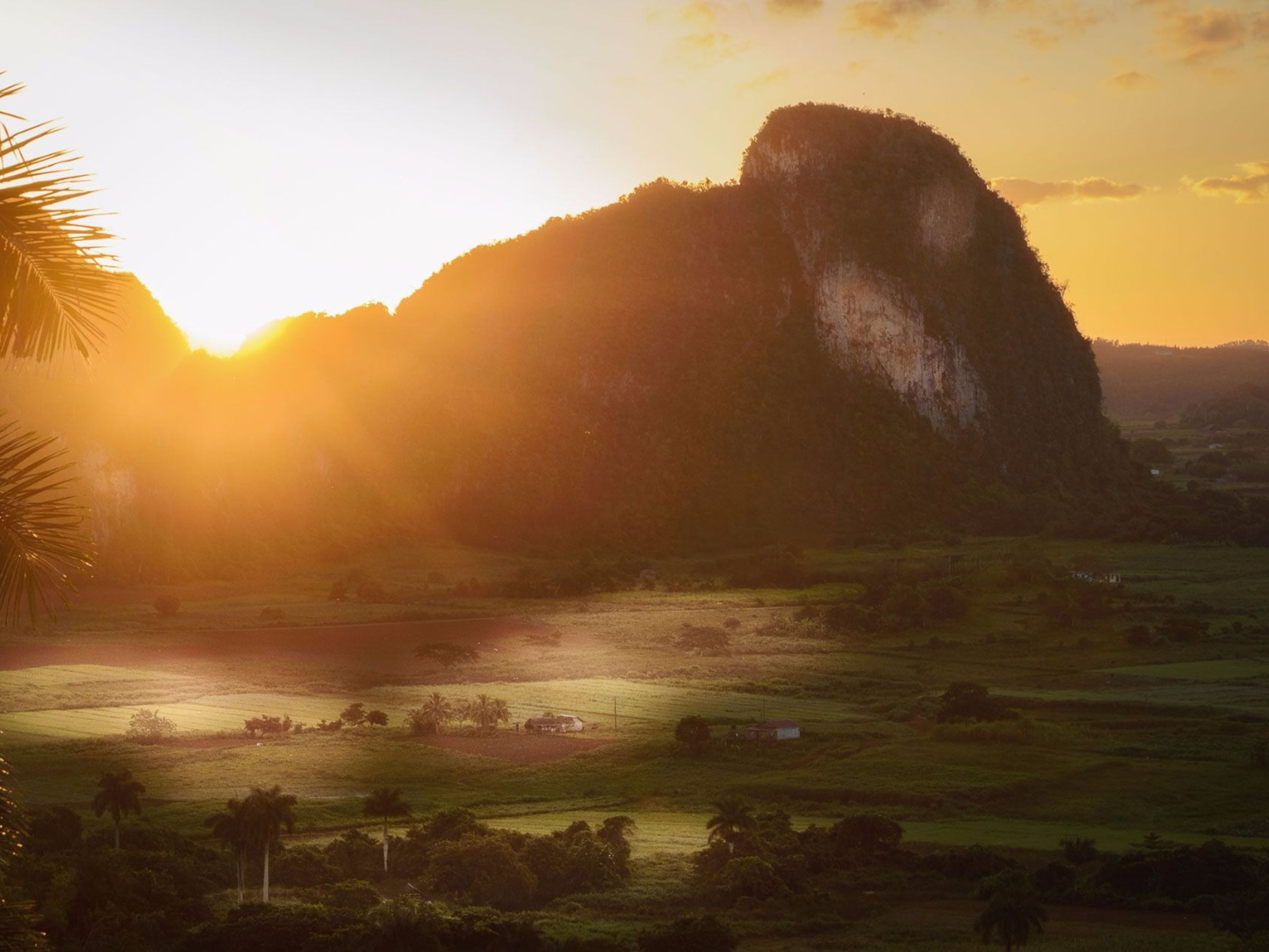 "Escursione a Los Acuáticos". Los Acuáticos community, Viñales valley National Park, Pinar del Río