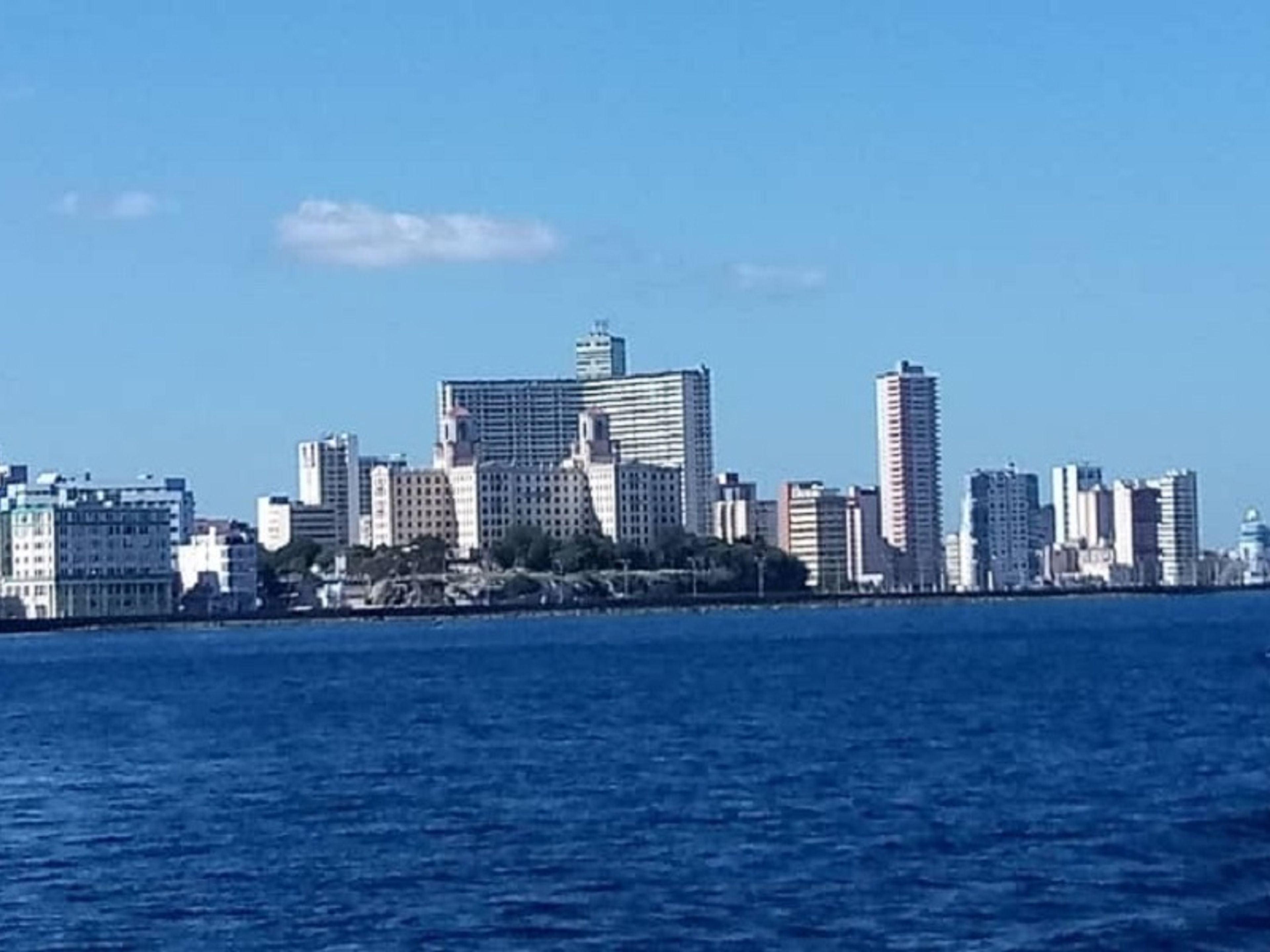 Excursão "SEAFARI AO LONGO DA COSTA DE HAVANA" (De Marina Marlin Hemingway). "SEAFARI ALONG HAVANA'S COASTLINE" Tour (From Marina Marlin Hemingway)