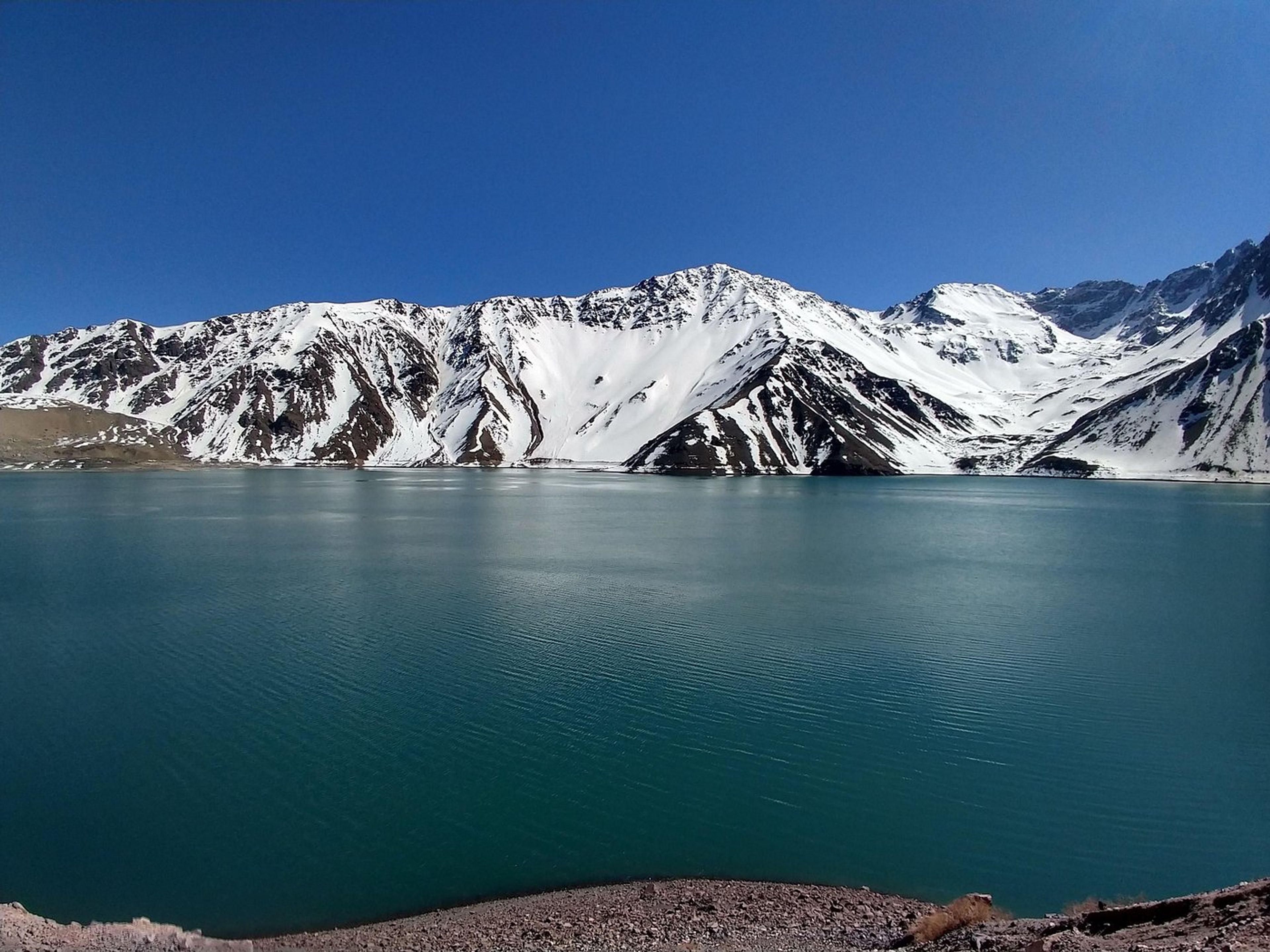 Tур "ВОДОХРАНИЛИЩЕ ЭЛЬ ЙЕСО И ГОРЯЧИЕ ИСТОЧНИКИ БАНЬОС КОЛИНА". “EL YESO RESERVOIR & BAÑOS COLINA HOT SPRINGS” Tour, El Morado National Park, Chile.