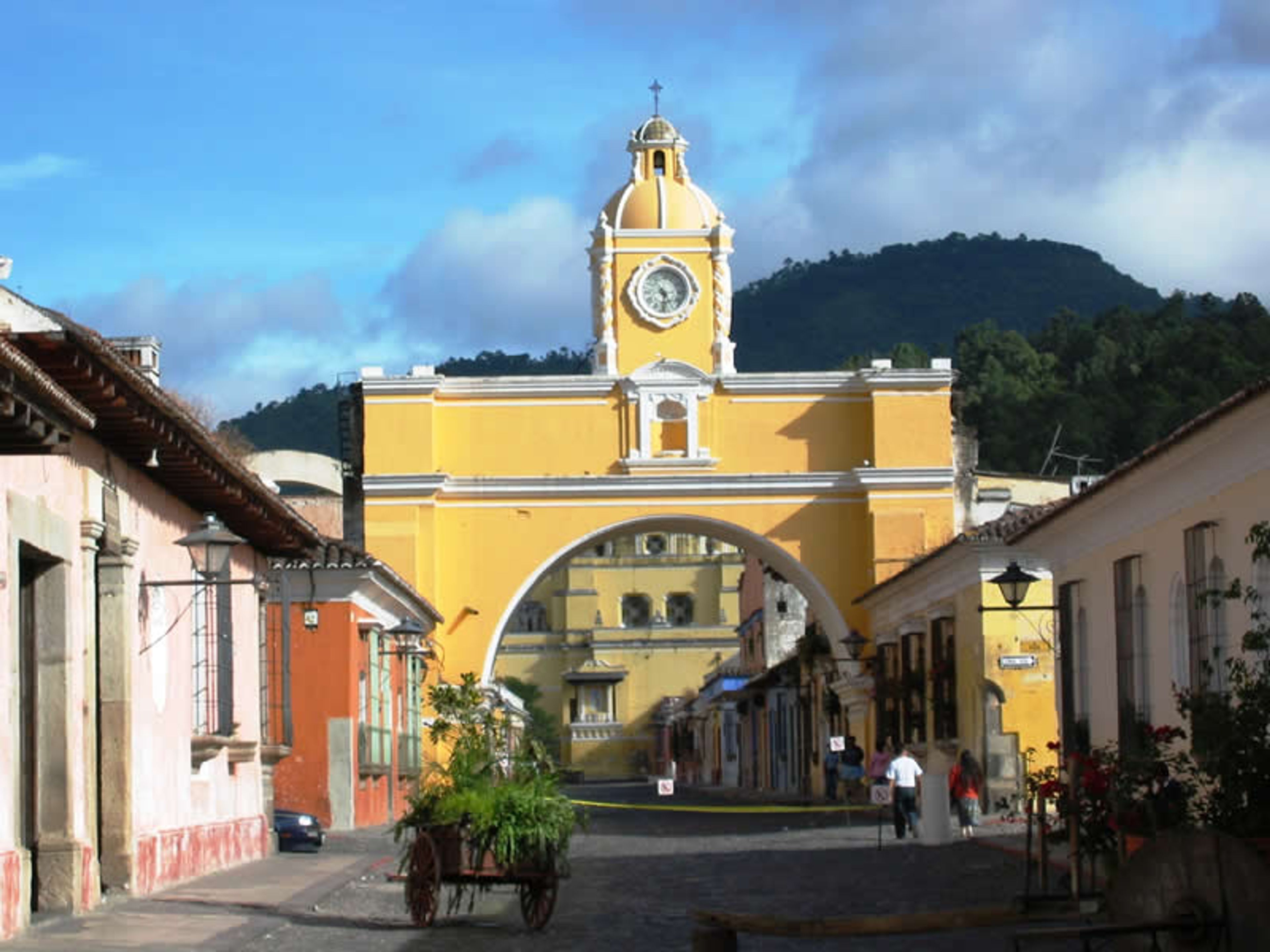 "Visita a pie de Antigua". Antigua Guatemala City