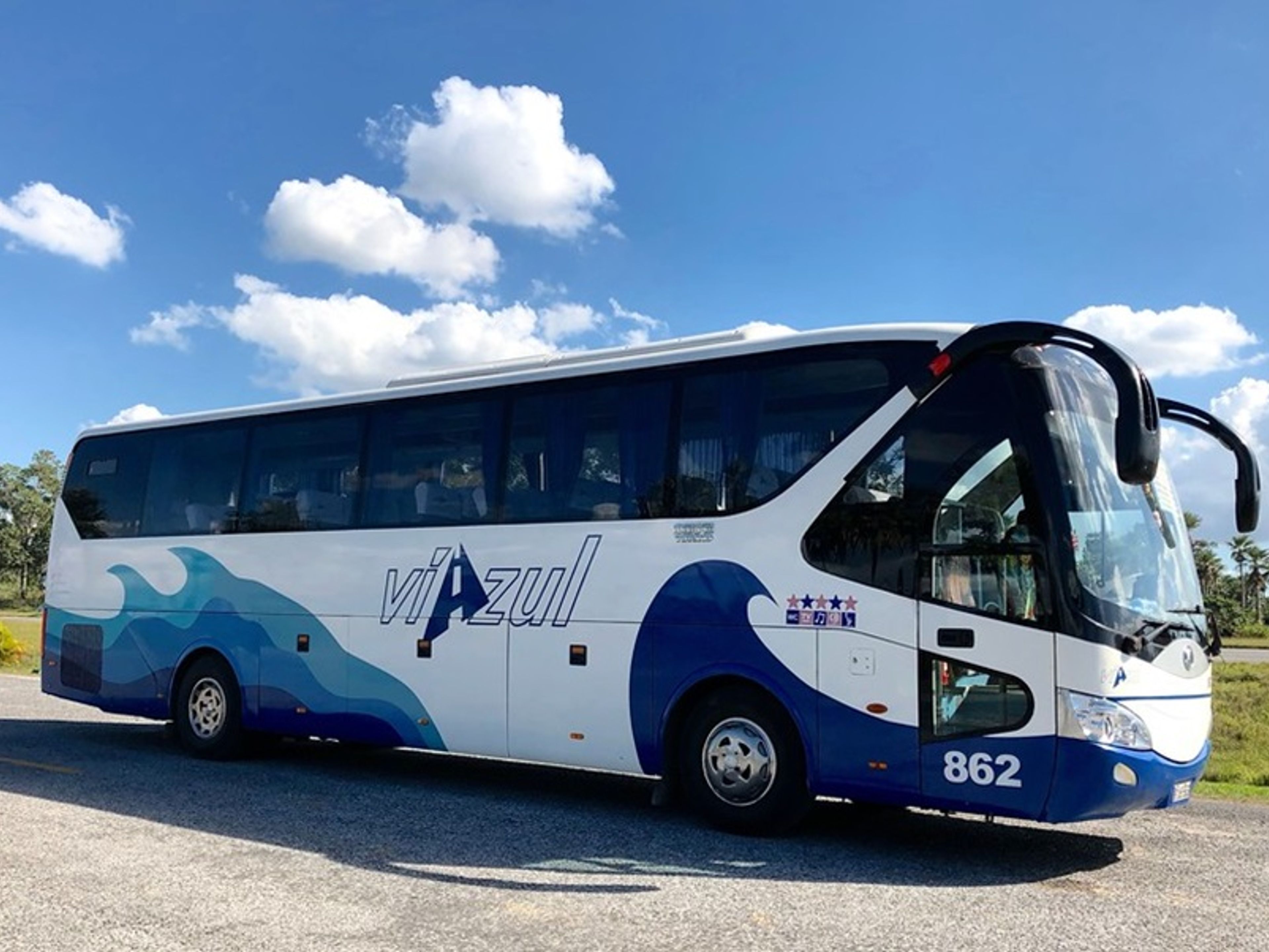 Servizi di trasferimento collettivo “VIAZUL CUBA:”VIÑALES / PINAR DEL RÍO / SOROA / LAS TERRAZAS / L'HAVANA”