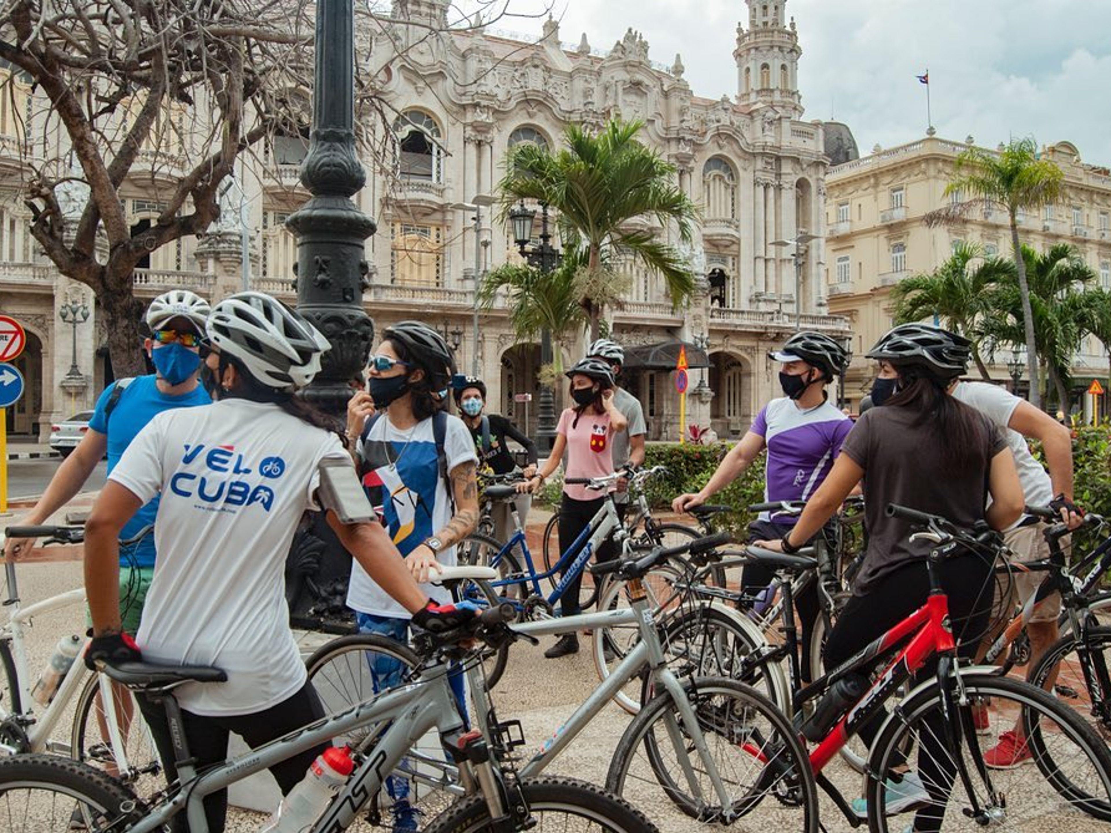 Escursione in bici "L'ARTE CUBANA IN AMBIENTE COLONIALE"