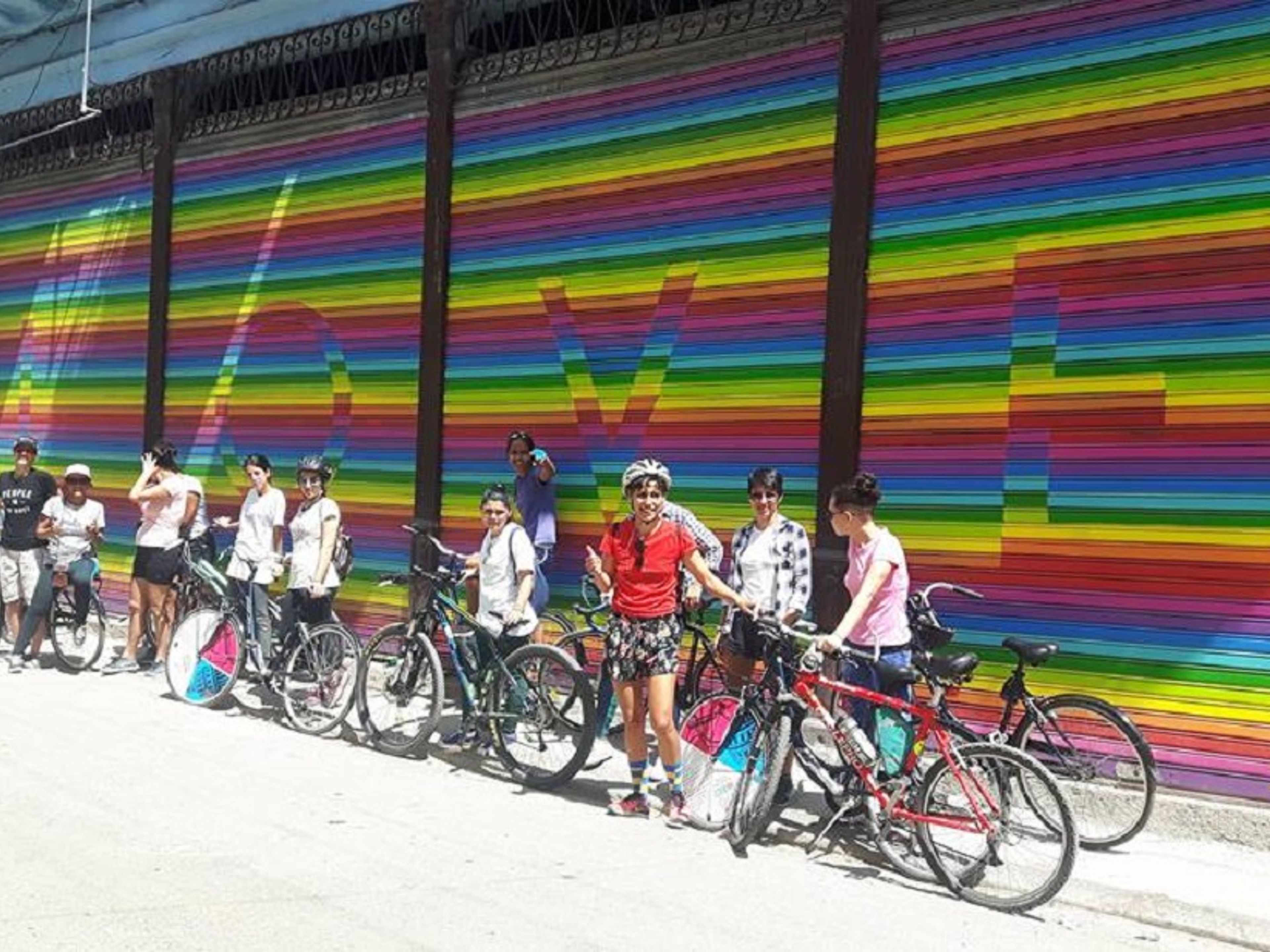 Escursione in bici "L'ARTE CUBANA IN AMBIENTE COLONIALE". The San Isidro town panoramic view, Old Havana, Habana, Cuba.