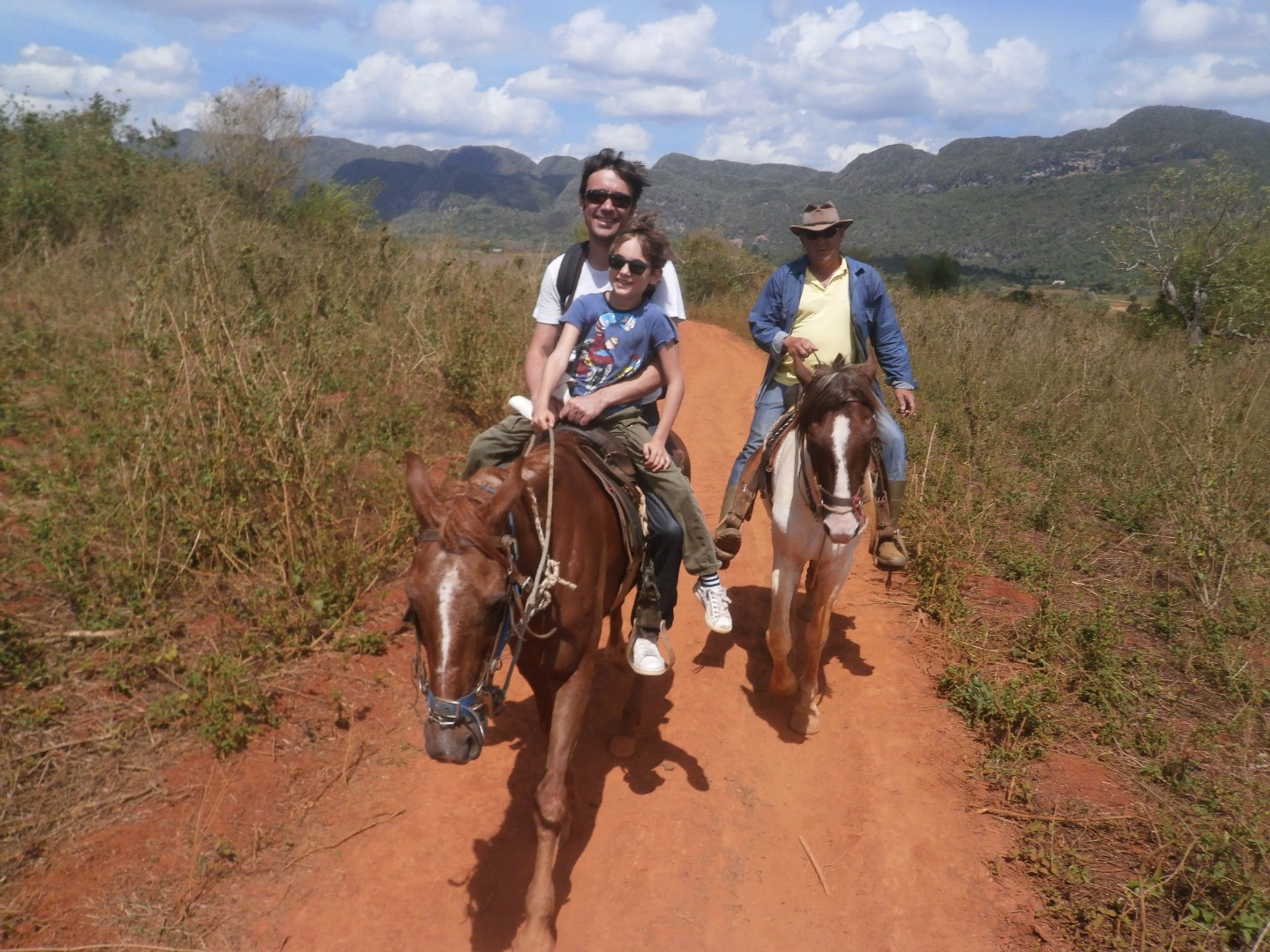 Tour "À CHEVAL DE VIÑALES, DECOUVERTE DES TRADITIONS ET DES CHARMES DE LA VALLEE"
