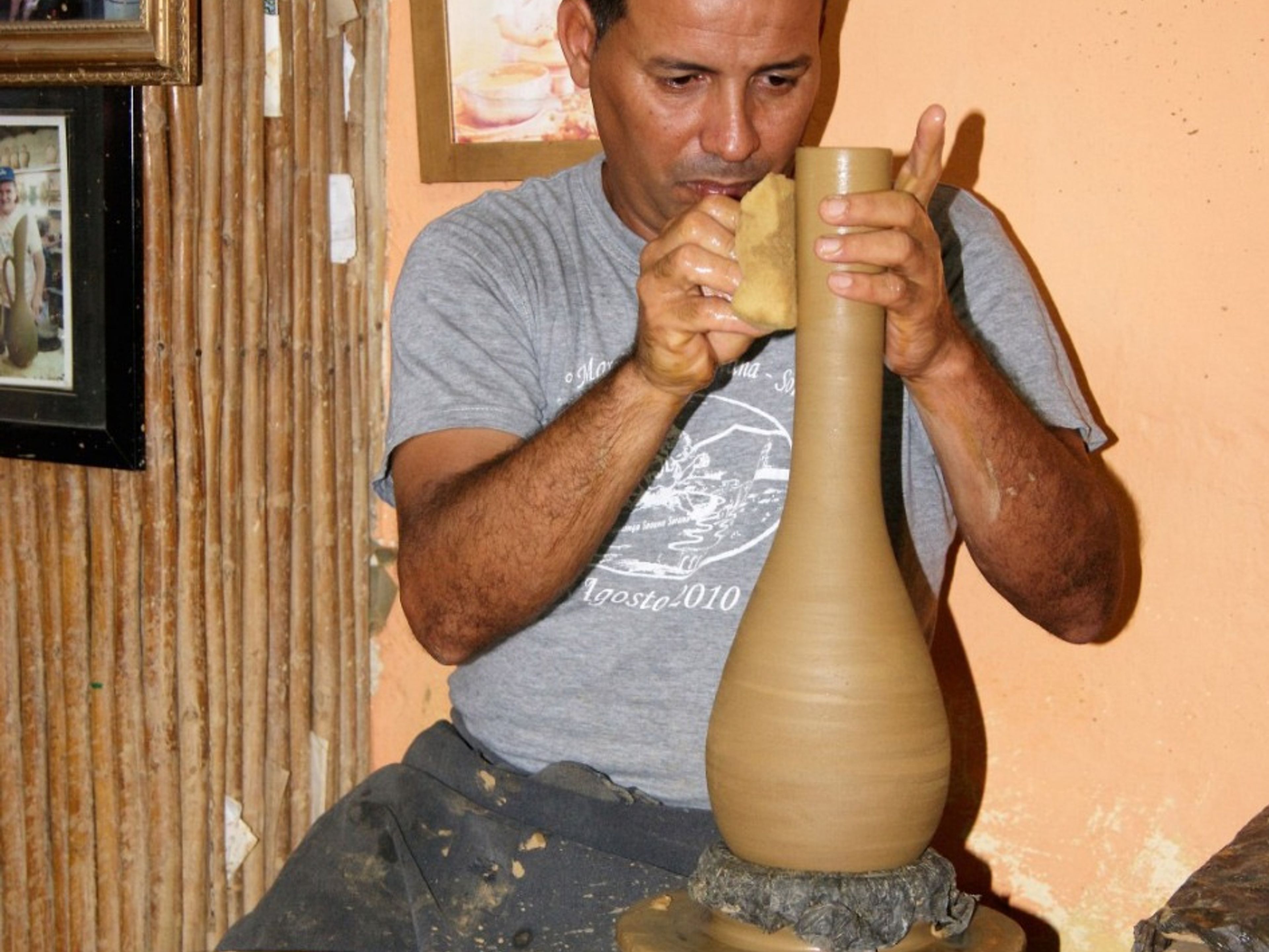 Excursión “Al Valle de los Ingenios, Un Viaje en el Tiempo”. The Casa de La Ceramic Red, Chichi Santander Family, “To the Valley of the Mills, A Trip Through Time” Tour