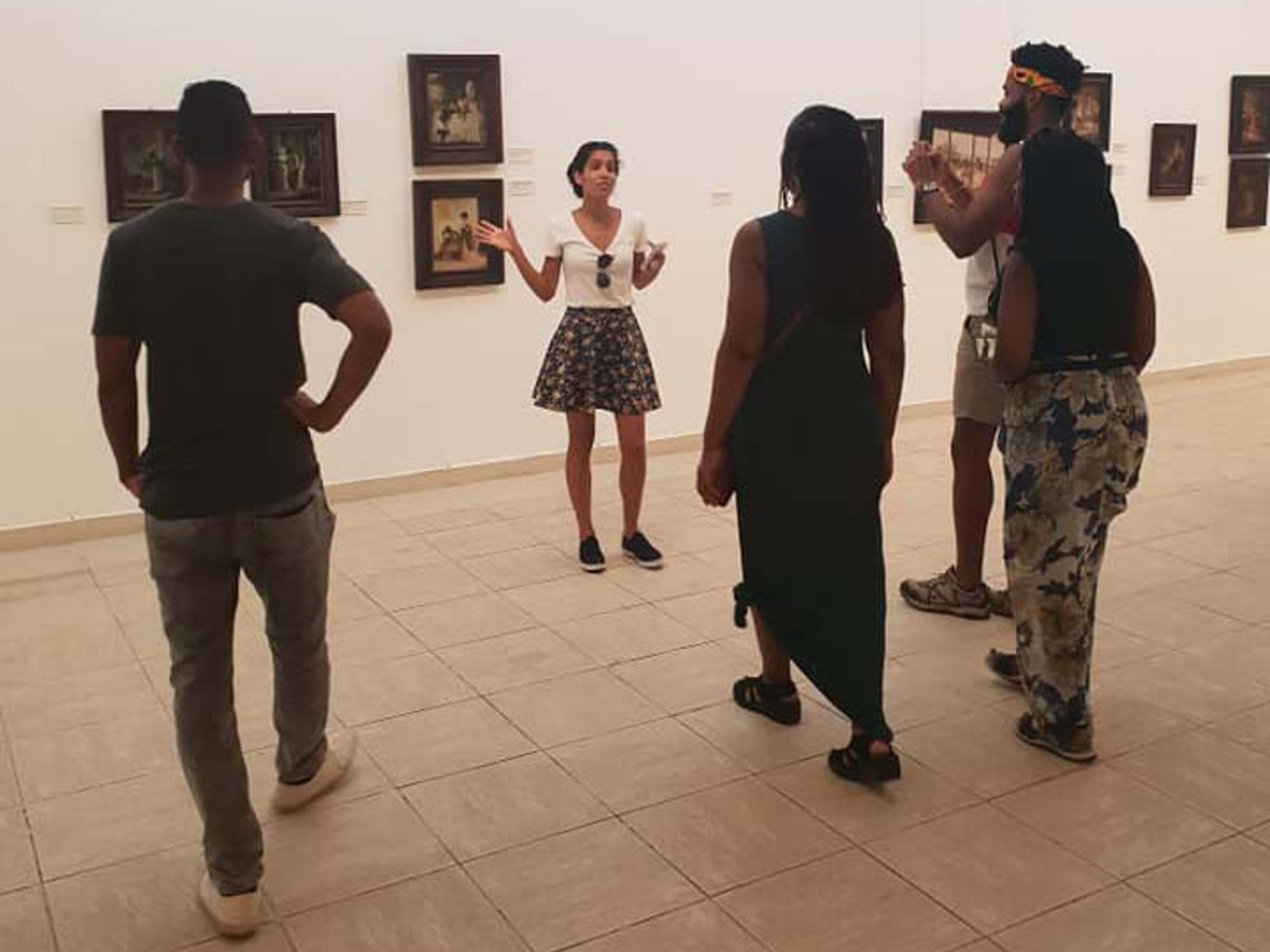 “VISIT AN ART GALLERY IN GUANABACOA” Tour. “AFRO CUBAN VISUAL ARTS AT A GLANCE” Tour