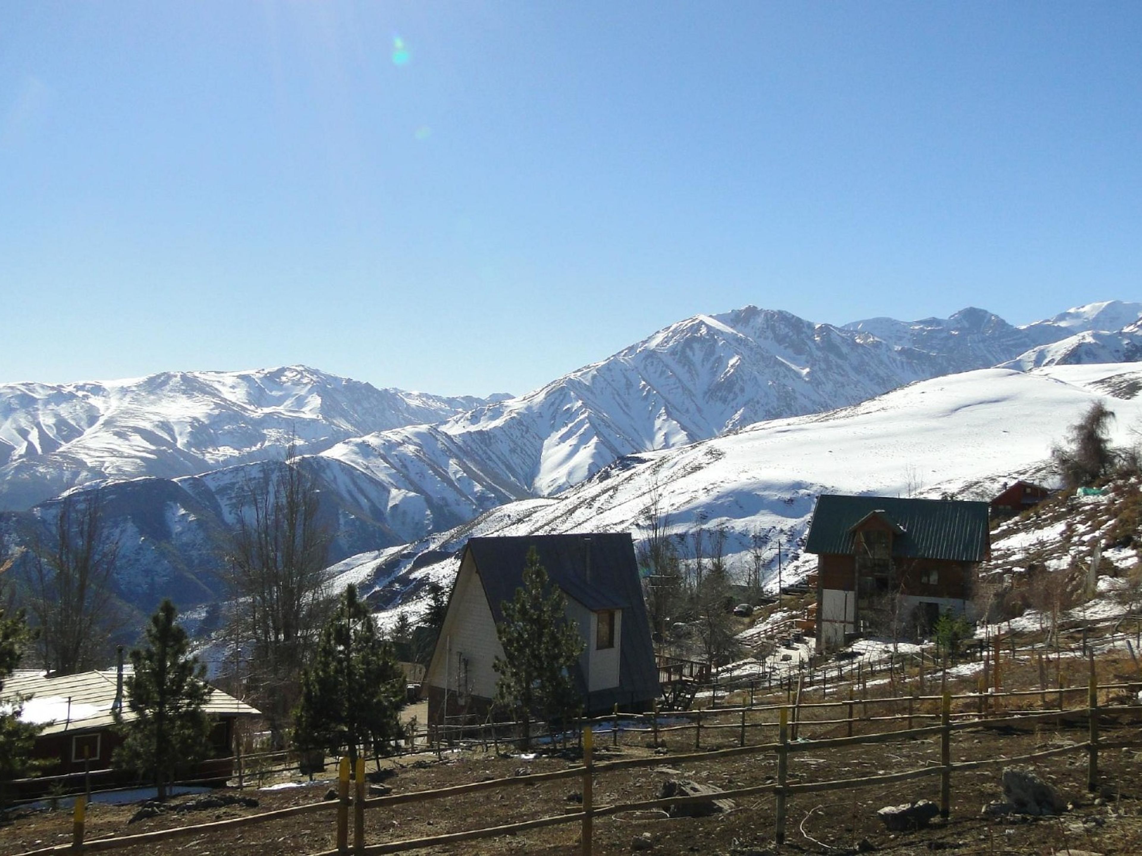 Excursión “DÍA DE ESQUÍ EN FARELLONES”. “SKI DAY AT FARELLONES” Tour, Chile.