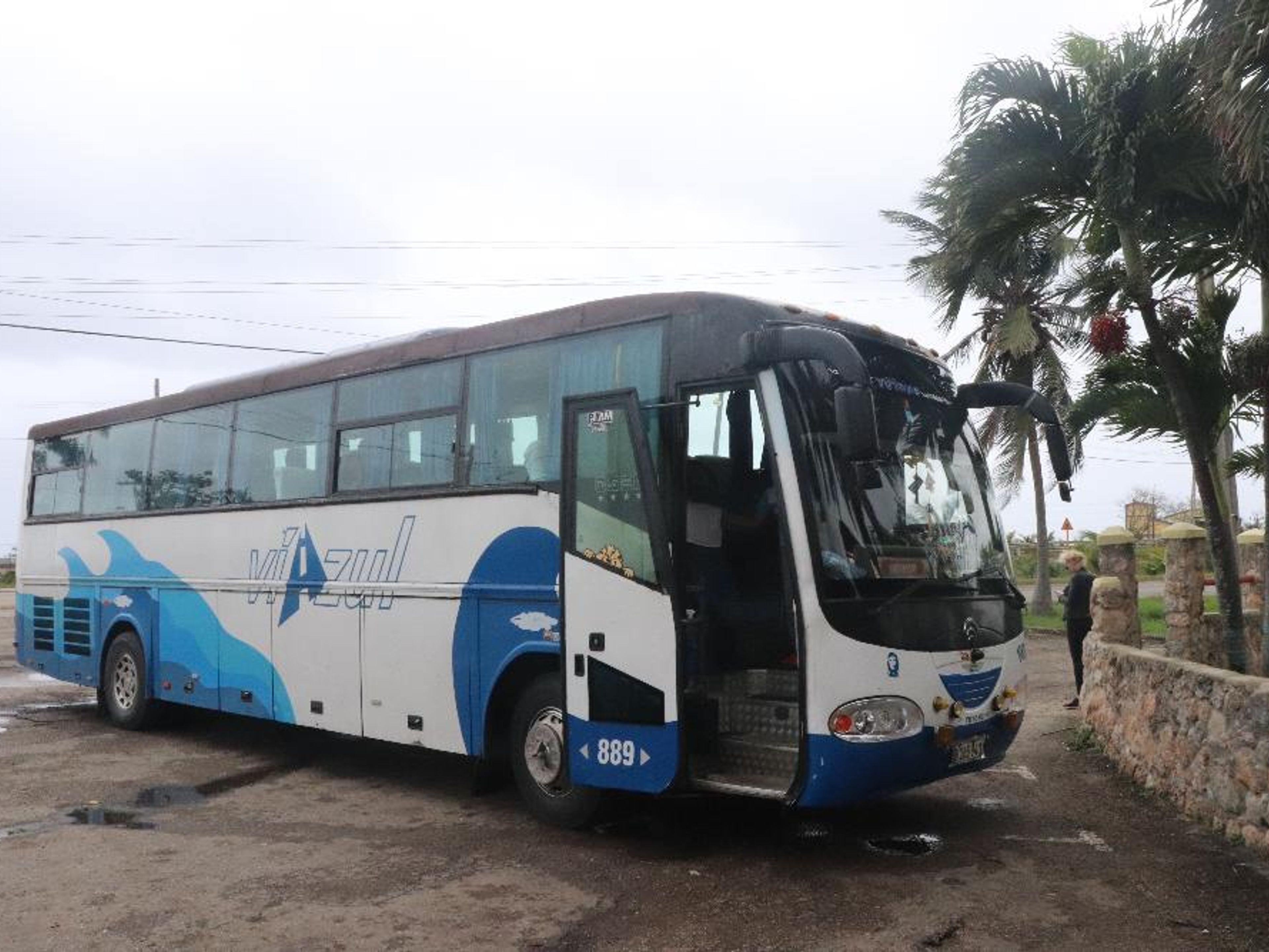 Servicios de Traslados Colectivos “VIAZUL CUBA: HABANA / SANTA CLARA / SANCTI SPÍRITUS / CIEGO DE ÁVILA / CAMAGÜEY / LAS TUNAS / BAYAMO / SANTIAGO DE CUBA”