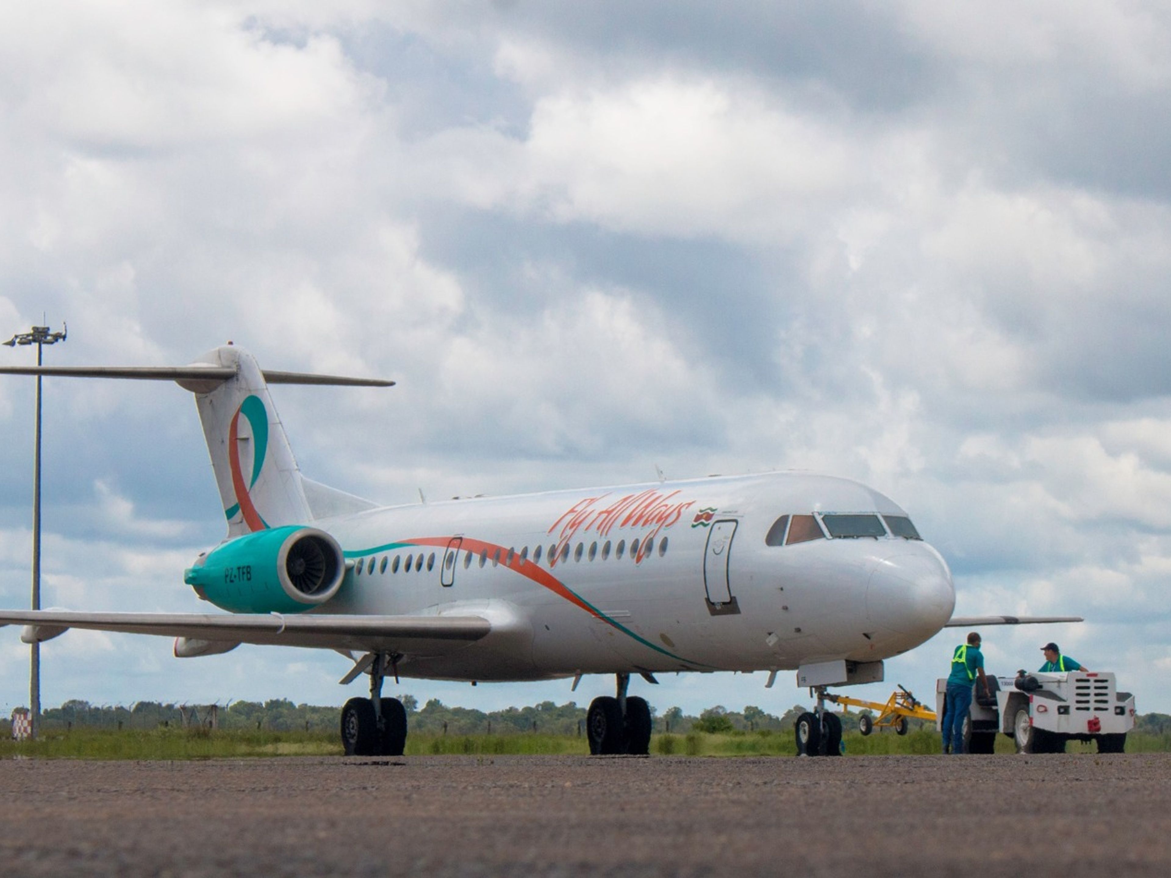 Biglietto aereo "AEROPORTO DE CAMAGÜEY (CMW) - AEROPORTO DI PARAMARIBO, SURINAME (PBM) - AEROPORTO DE CAMAGÜEY (CMW)" (ANDATA E RITORNO). Air Ticket "CAMAGÜEY AIRPORT (CMW) - PARAMARIBO AIRPORT, SURINAME (PBM) - CAMAGÜEY AIRPORT (CMW)" (ROUND TRIP)