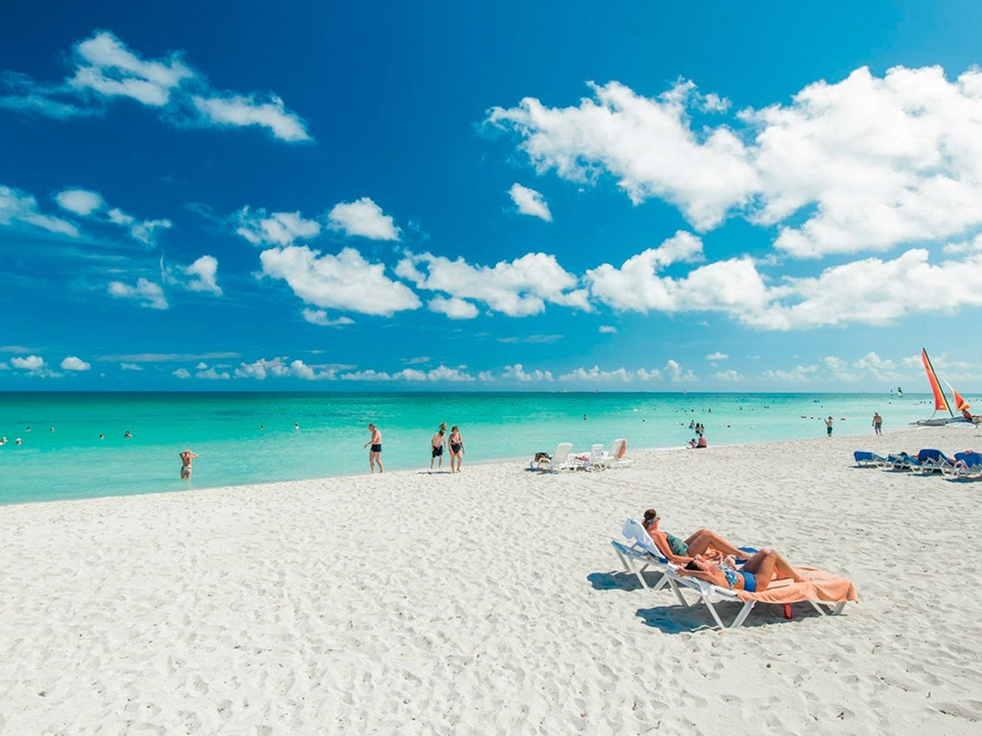 Excursión “UN DÍA EN VARADERO”. Varadero Beach panoramic view, Matanzas, Cuba.