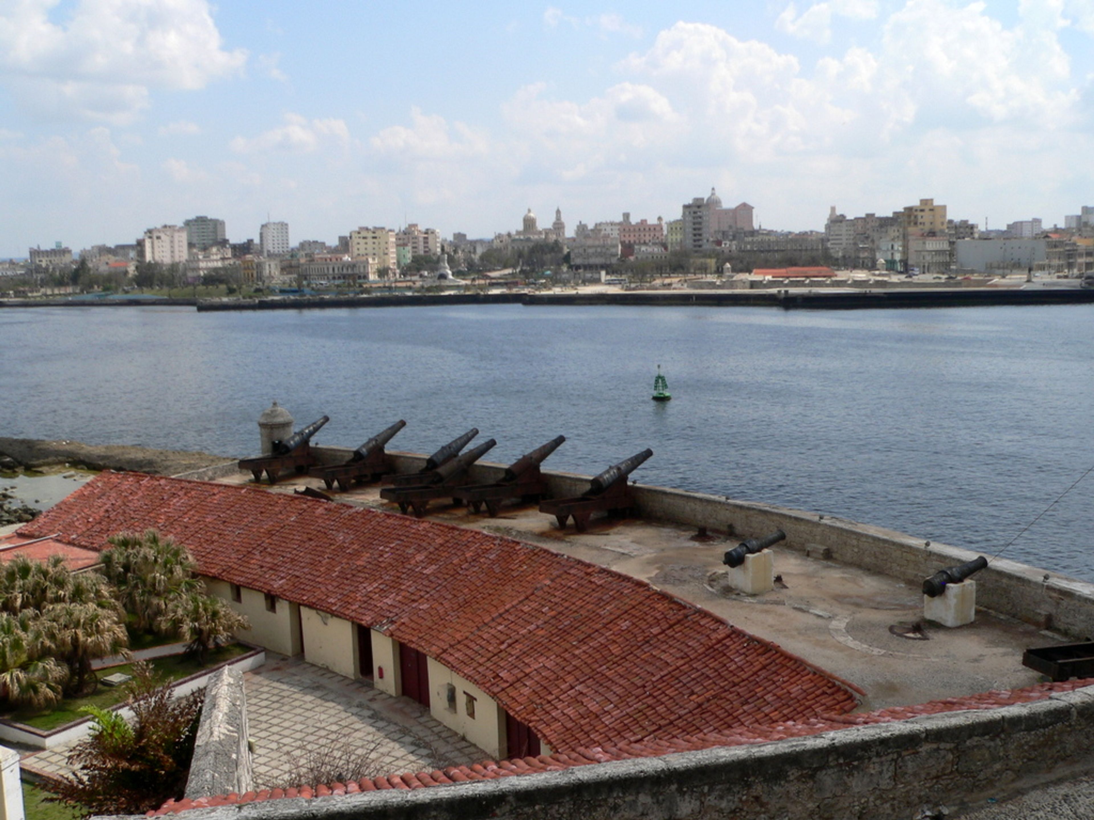 Tour "HAVANA + FABBRICA DEL TABACCO". Castillo de los Tres Reyes del Morro and Habana's bay entrance panoramic view, "Havana + Tobacco Factory" Tour
