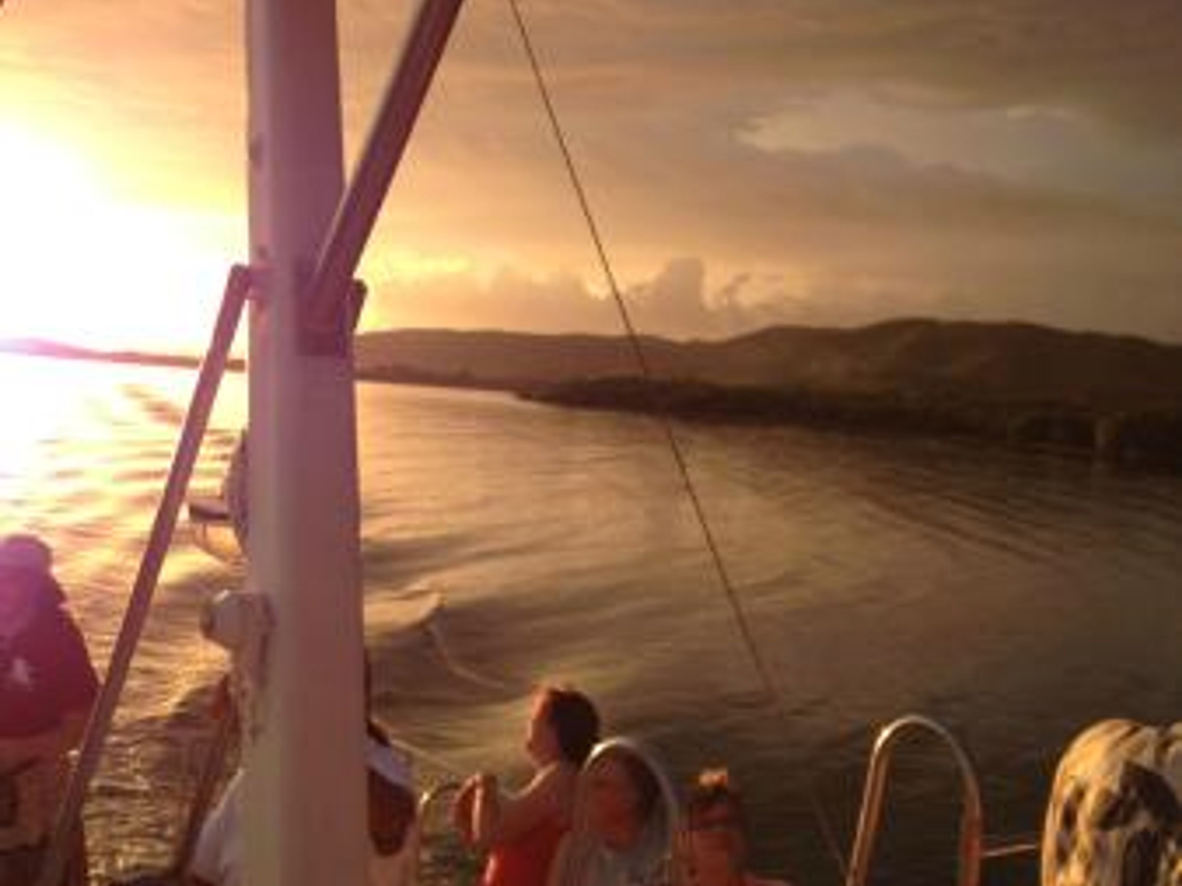Tour al tramonto da Marea del Portillo. "Sunset from Marea del Portillo Tour