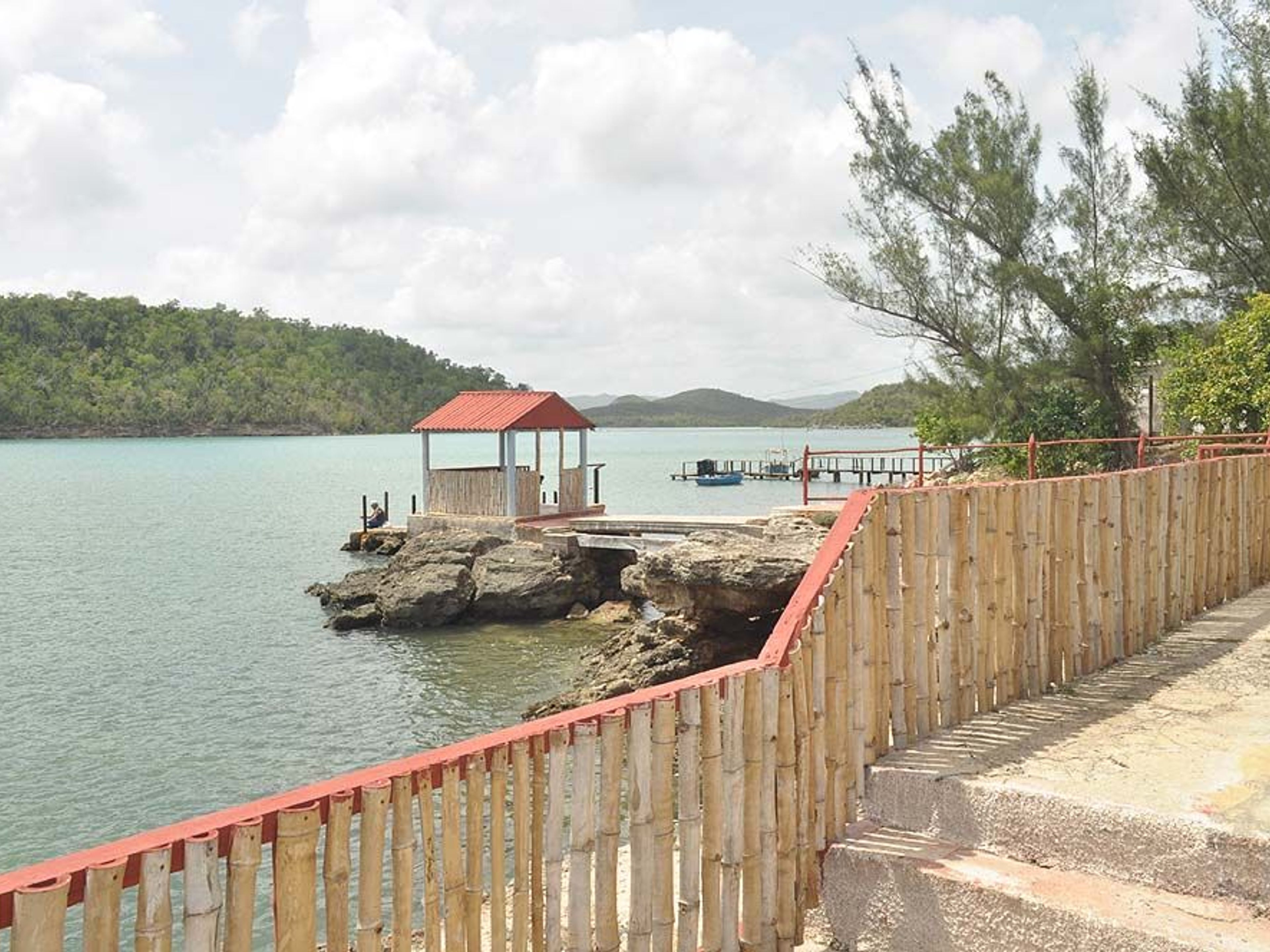 Excursión “CAMPIÑA TAINA”. Fishing village Boca de Sama, Holguin